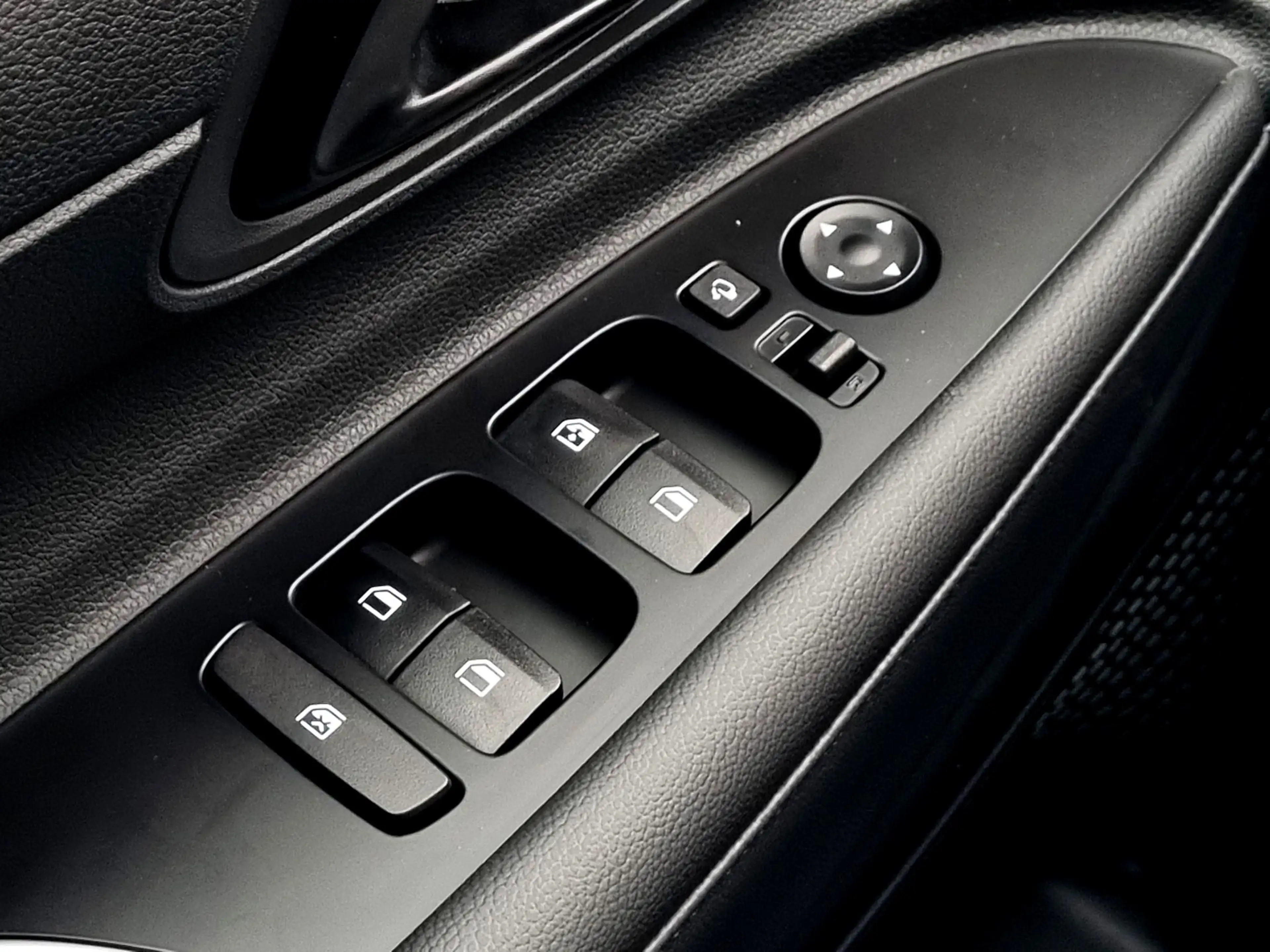 Hyundai BAYON 1.0 T-GDI Comfort / Navigatie / Achteruitrijcamera — photo 24