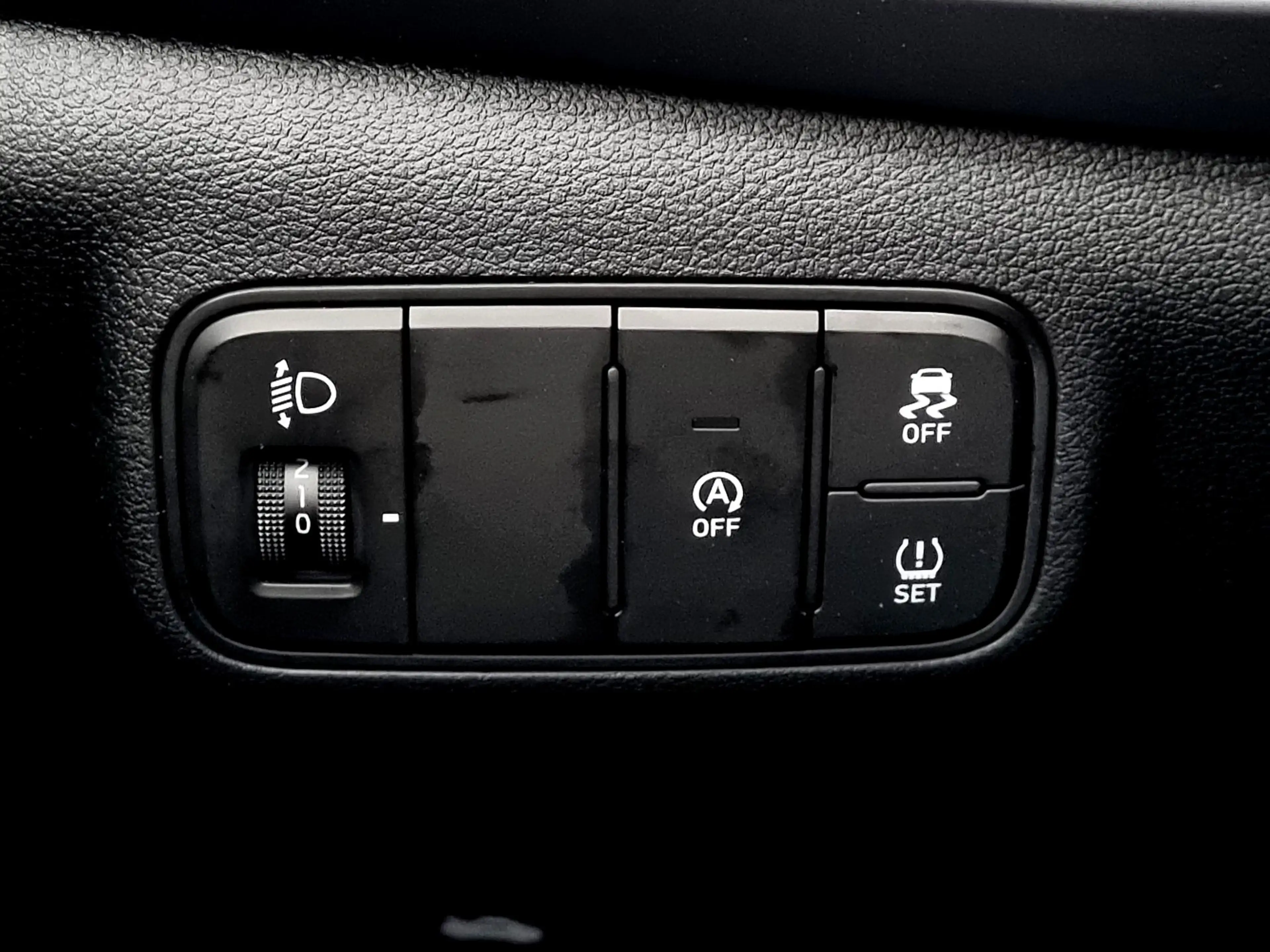 Hyundai BAYON 1.0 T-GDI Comfort / Navigatie / Achteruitrijcamera — photo 29