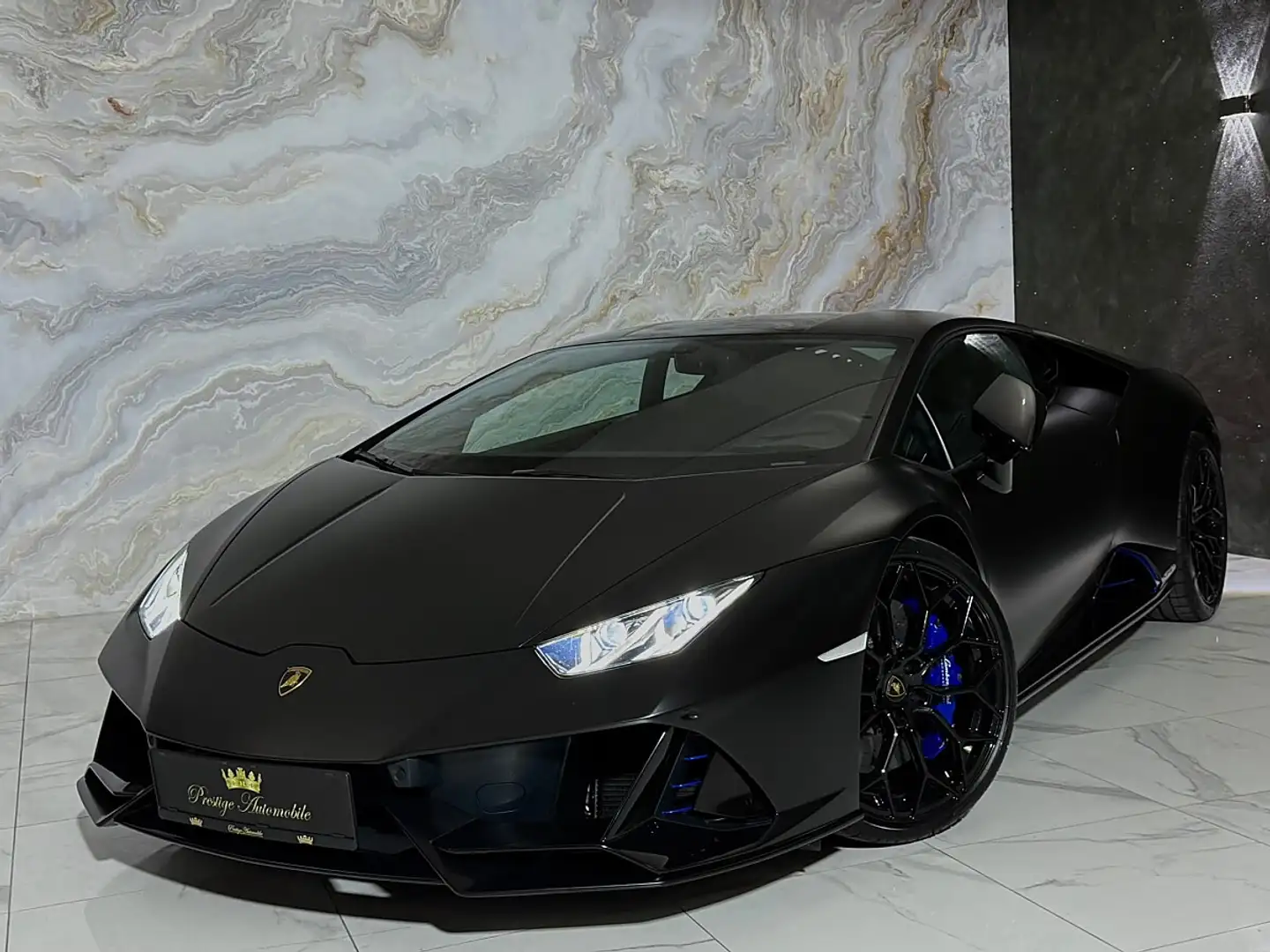 Lamborghini Huracán Evo AWD *1.BESITZ*UNFALLFREI*MwSt*LIFT* Schwarz - 1