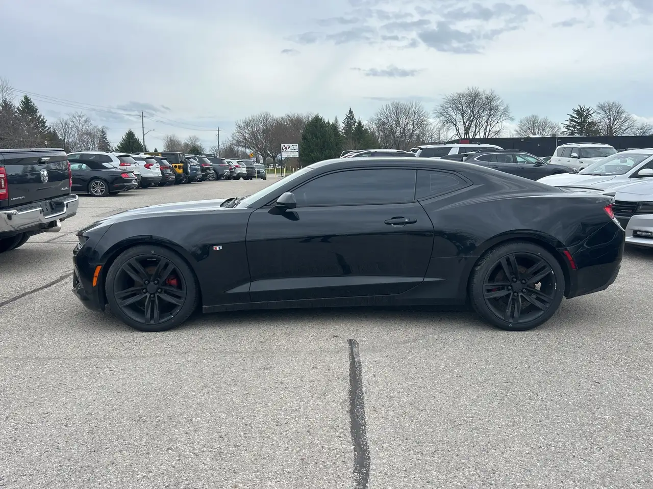 Chevrolet Camaro снимка Chevrolet Camaro