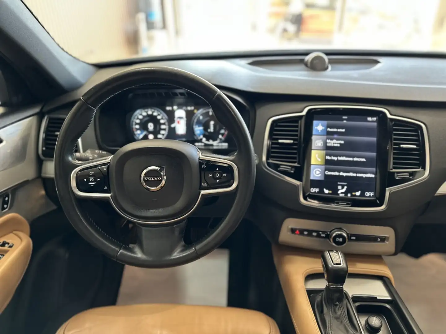 Volvo XC90 D5 Inscription C AWD 235 Aut. Beige - 2