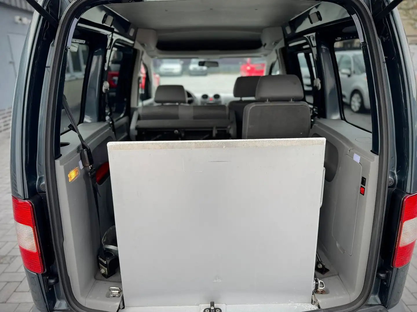 Volkswagen Caddy Life 'Behindertengerecht-Rampe'Klima'SHZ' Grau - 2