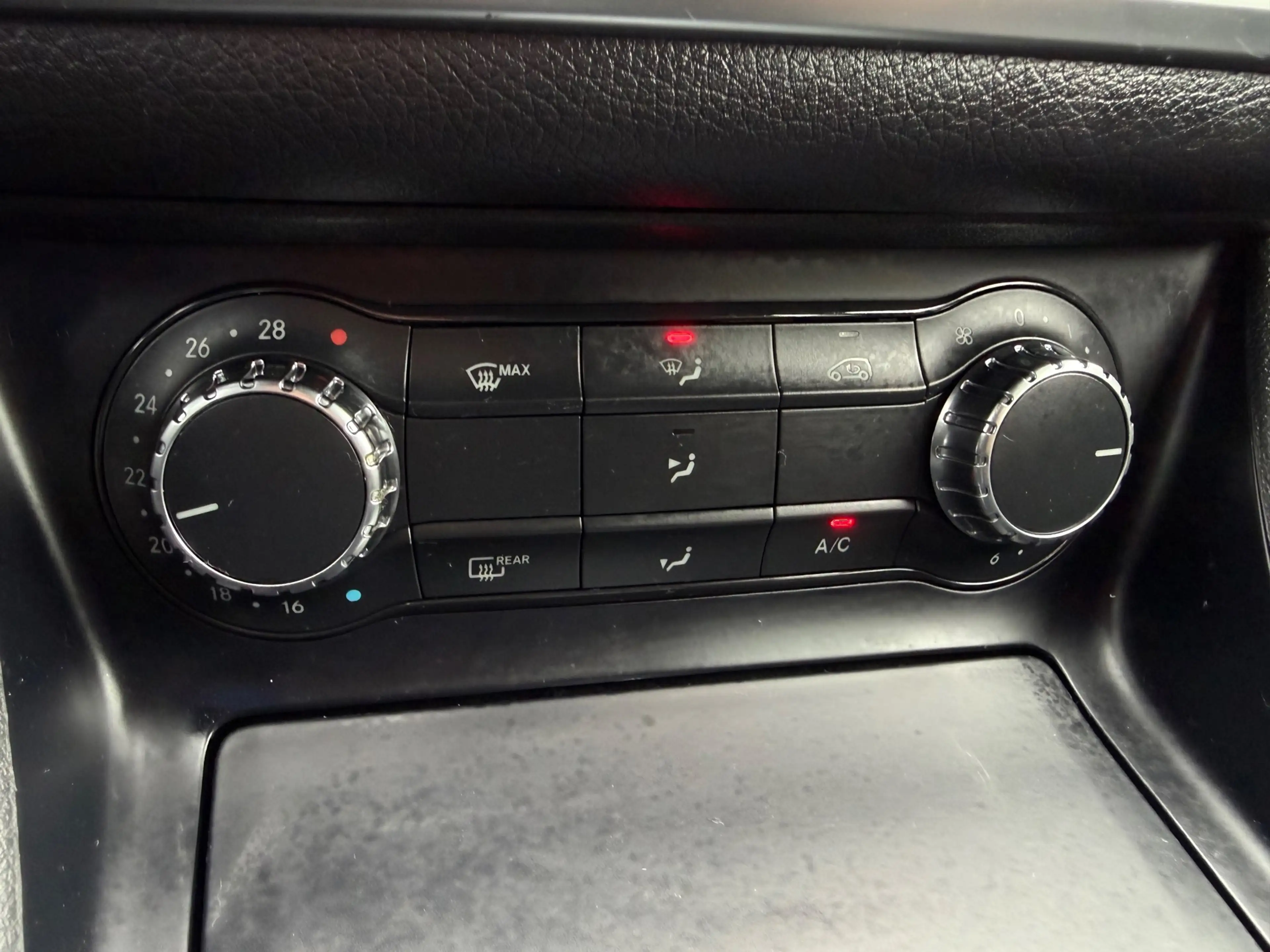 Mercedes-Benz A 180 Prestige Aut/Navi/Cruise/Xzenon/Leer/lichtmetalen — photo 15