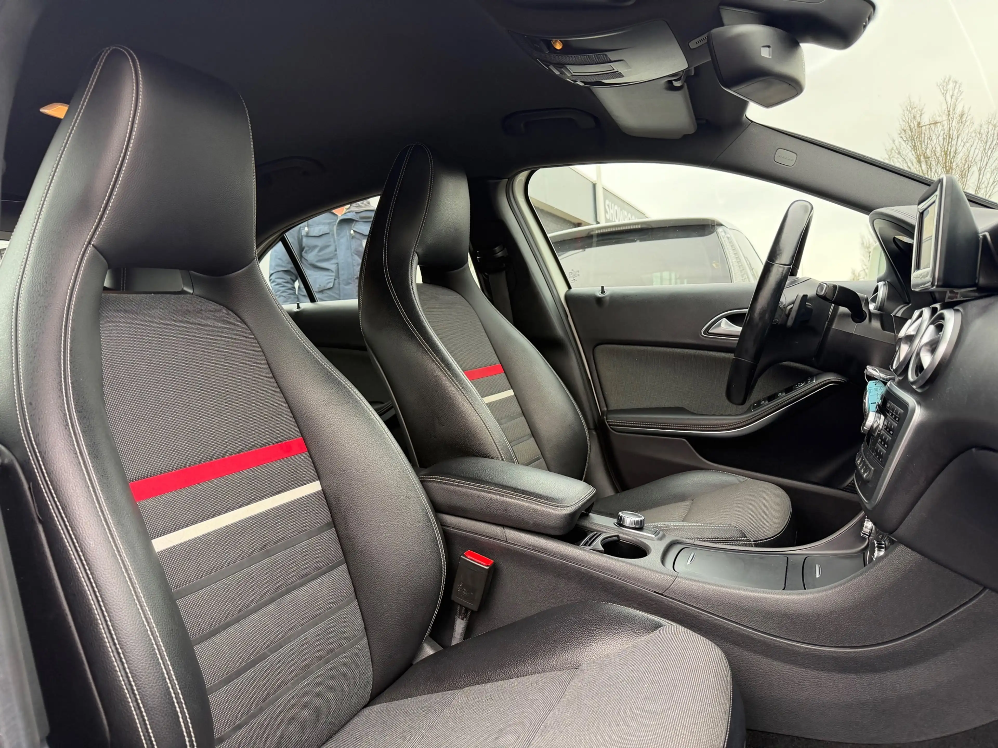 Mercedes-Benz A 180 Prestige Aut/Navi/Cruise/Xzenon/Leer/lichtmetalen — photo 11