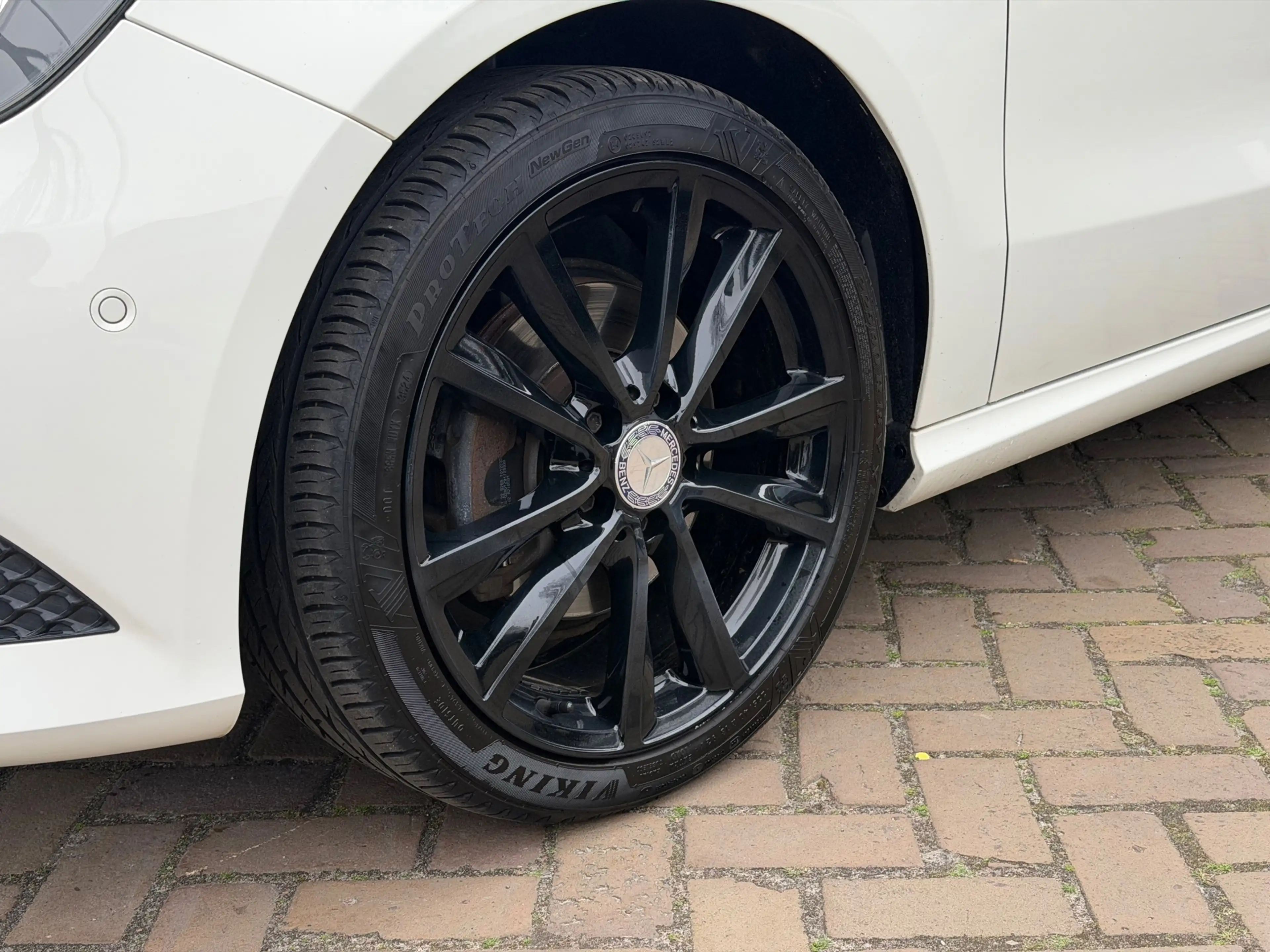 Mercedes-Benz A 180 Prestige Aut/Navi/Cruise/Xzenon/Leer/lichtmetalen — photo 3