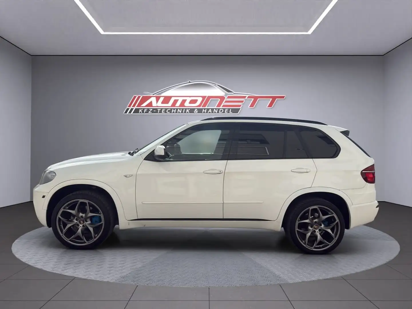 BMW X5 xDrive40d Schwarz - 2
