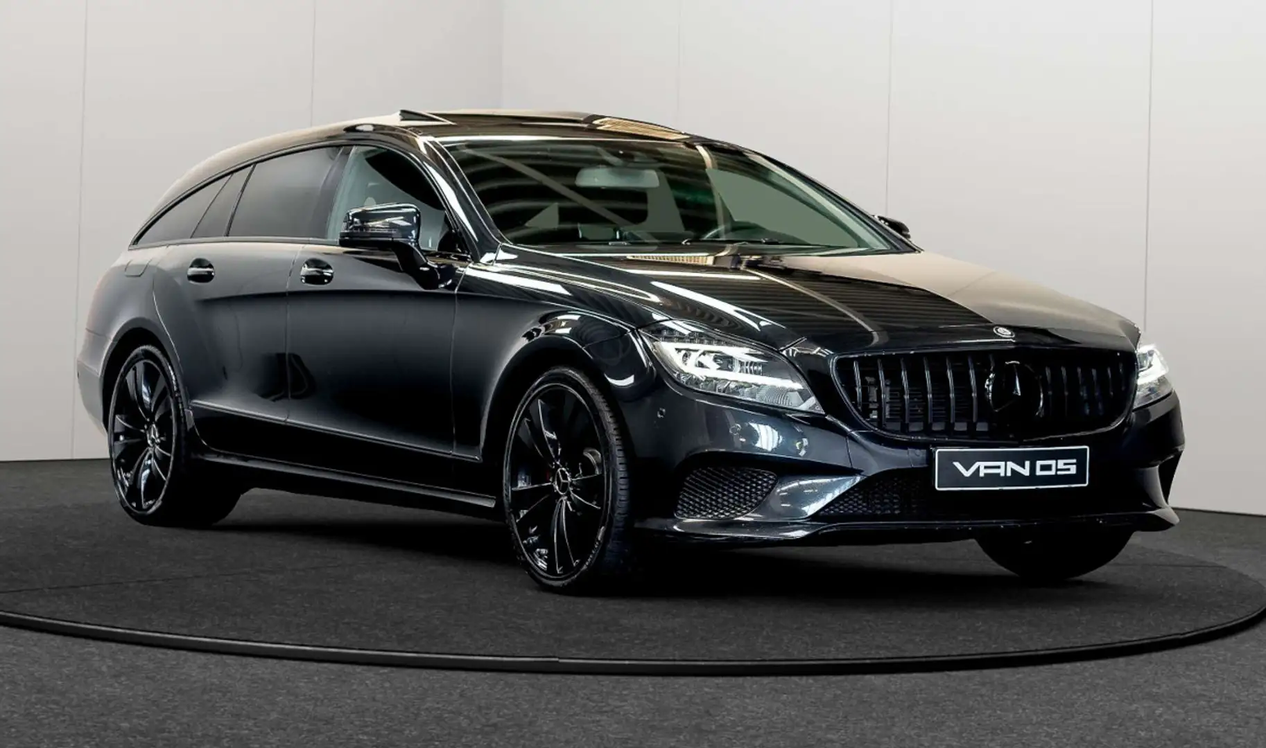 Mercedes-Benz CLS 220 d Czarny - 1