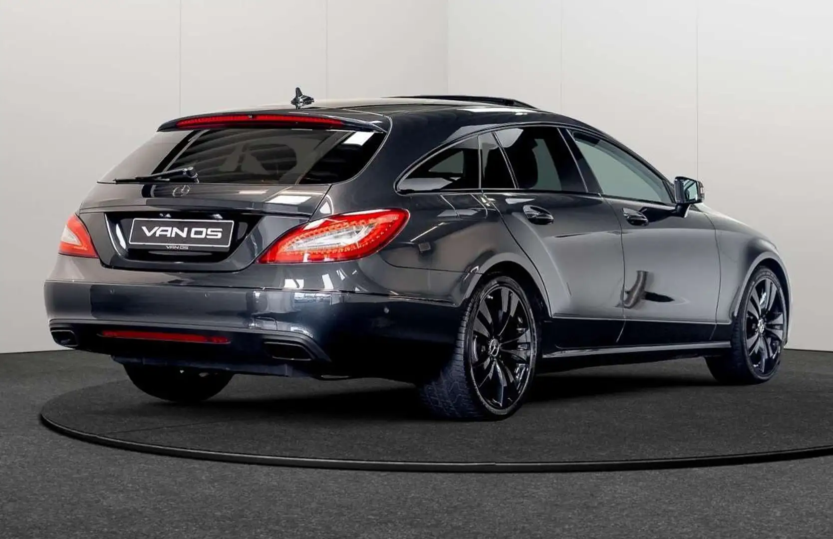 Mercedes-Benz CLS 220 d Czarny - 2