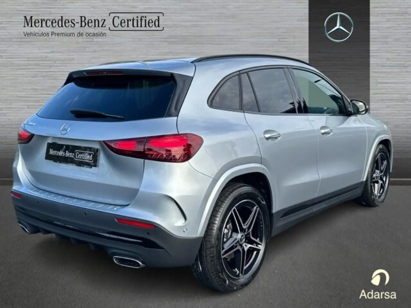 Mercedes-Benz GLA 200 d - 2