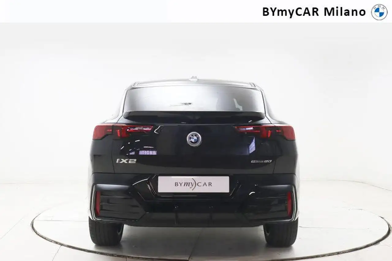 BMW iX2 2026