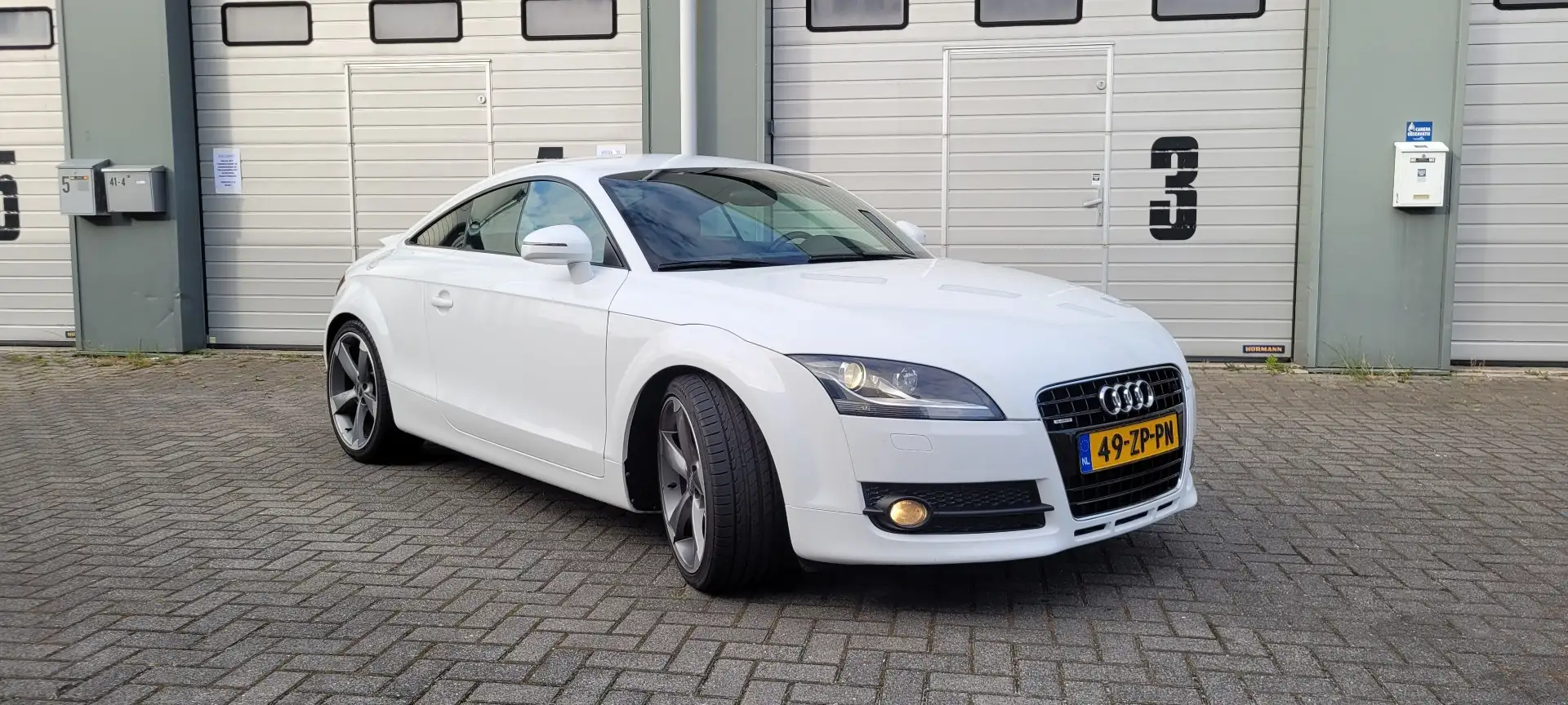 Audi TT 3.2 V6 q. Pro Line Bílá - 1