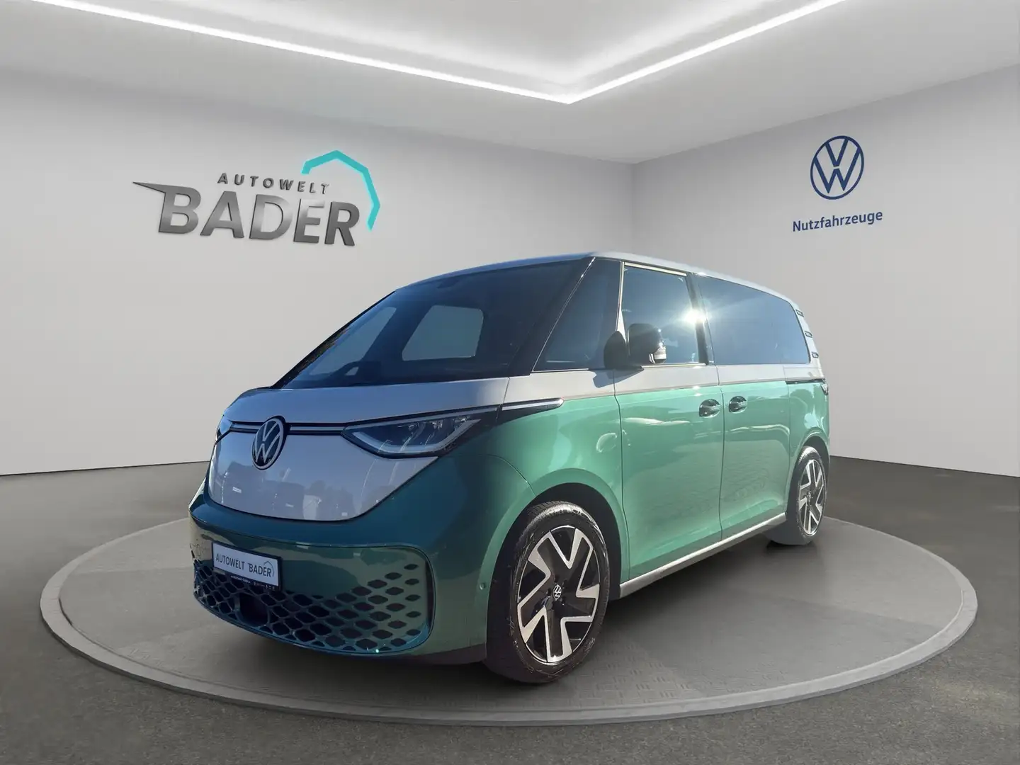 Volkswagen ID. Buzz Pro kurzer Radstand 210 kW (286 PS) Heckantrieb... Weiß - 1