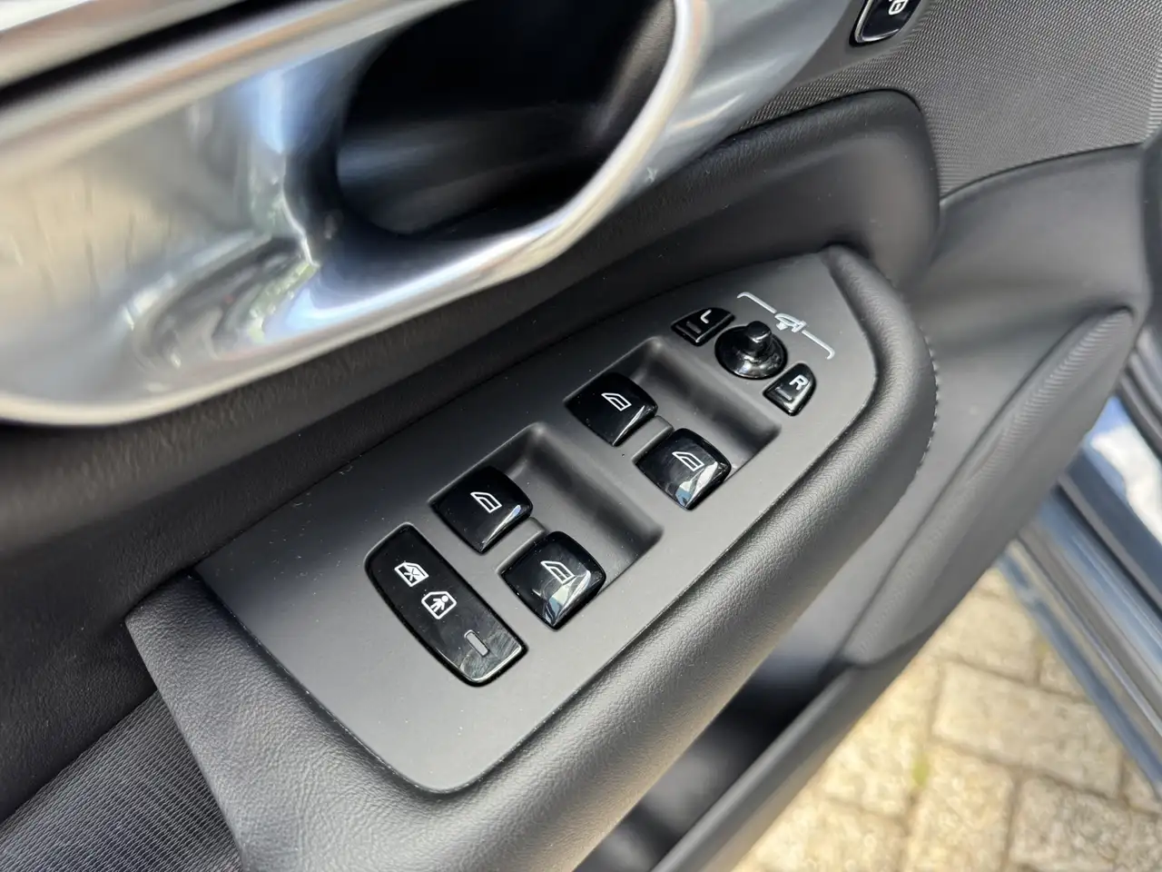 Volvo XC90 2.0 T8 Recharge AWD Ultimate Bright 455pk Luchtver, миниатюра 11