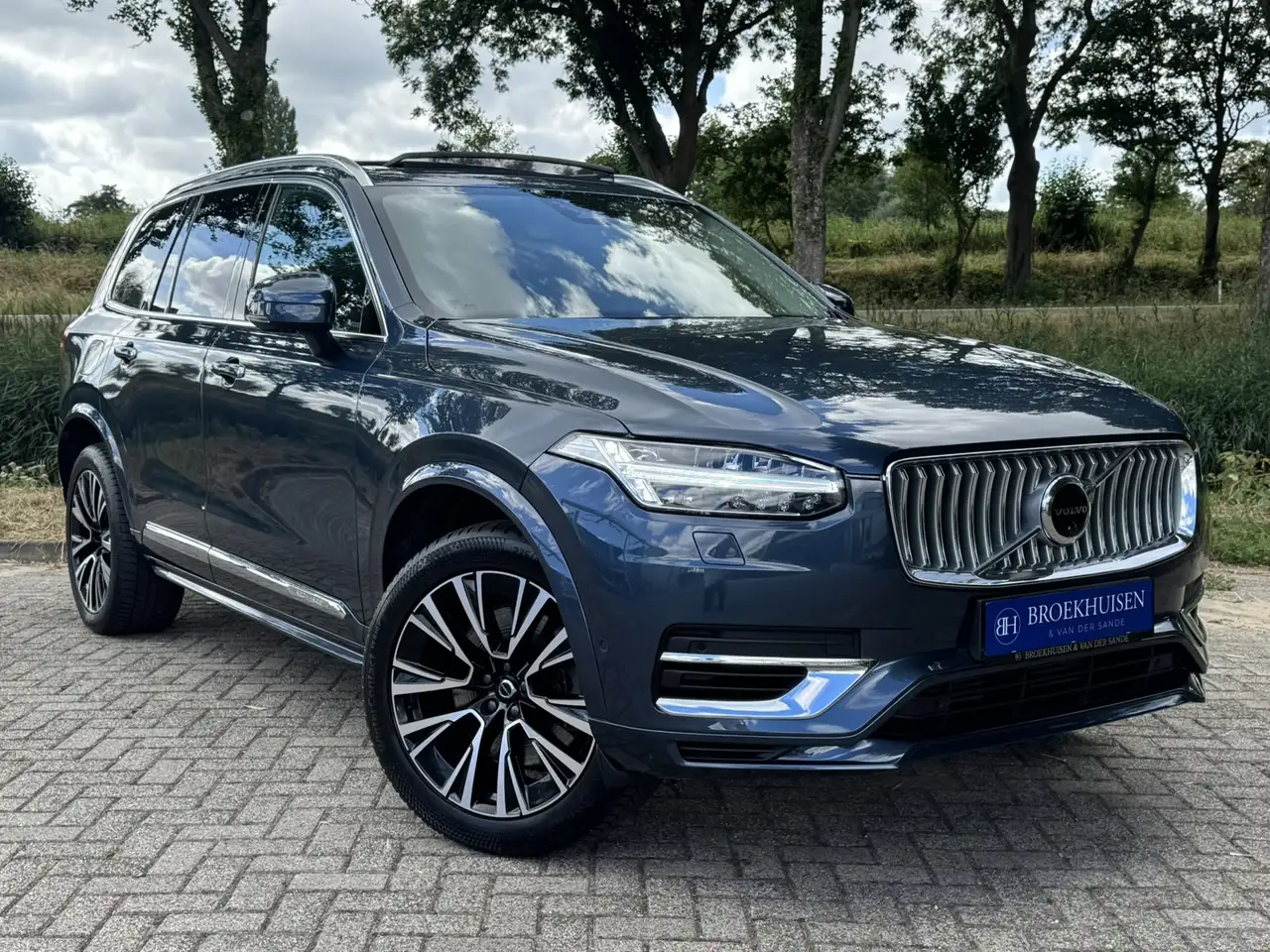 Volvo XC90 2.0 T8 Recharge AWD Ultimate Bright 455pk Luchtver, миниатюра 3