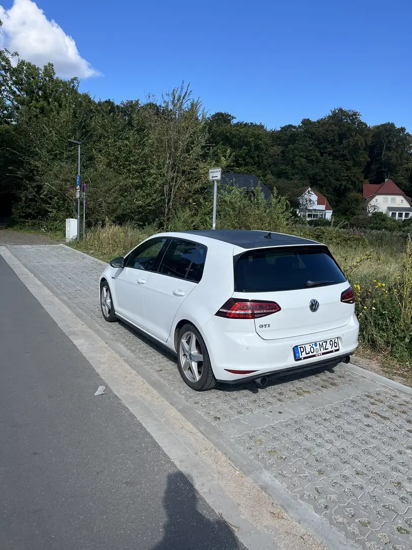 Volkswagen Golf GTI BlueMotion Technology - 2