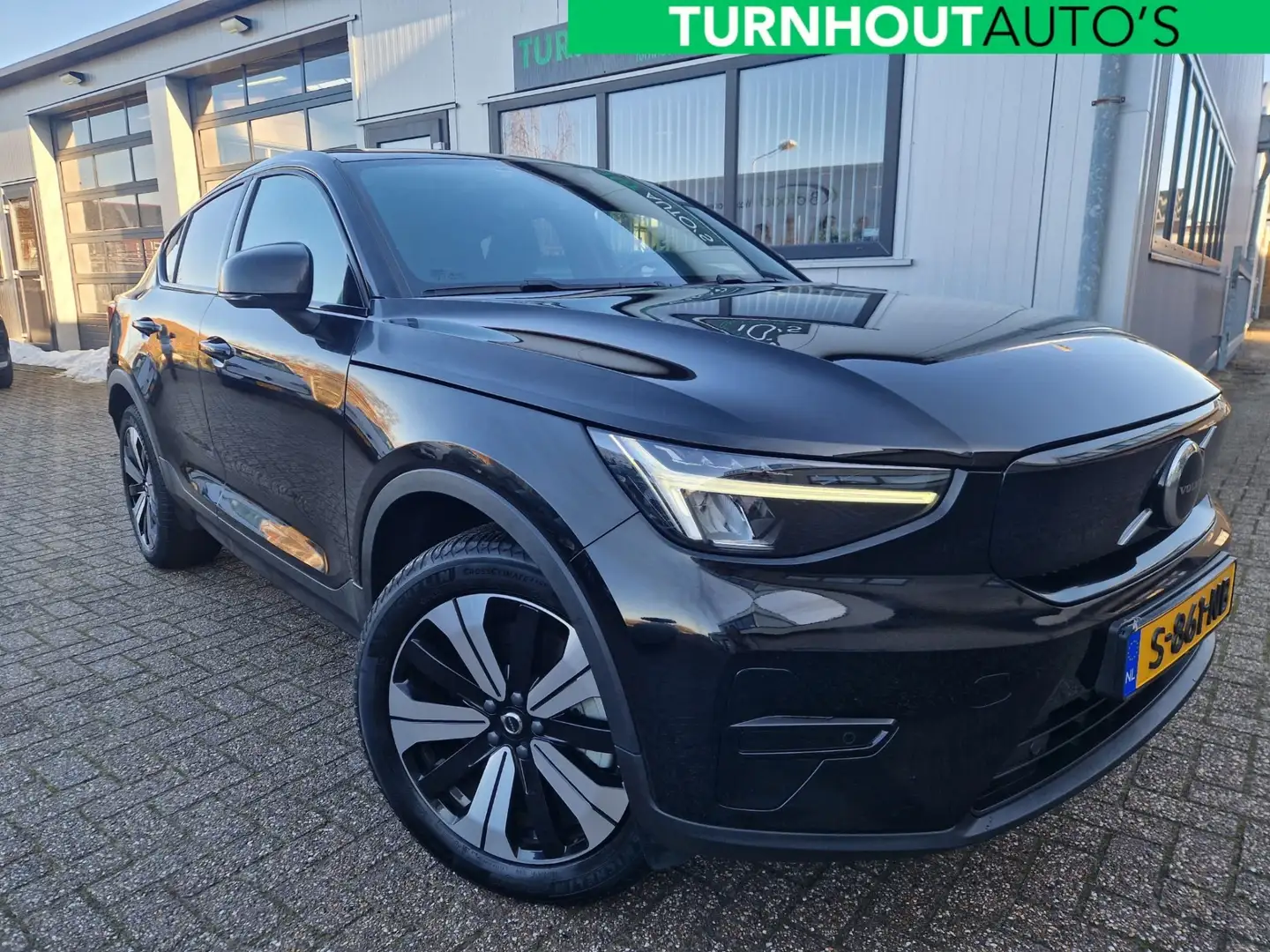 Volvo C40 Recharge Plus 69 kWh Panoramadak | NL AUTO Noir - 1