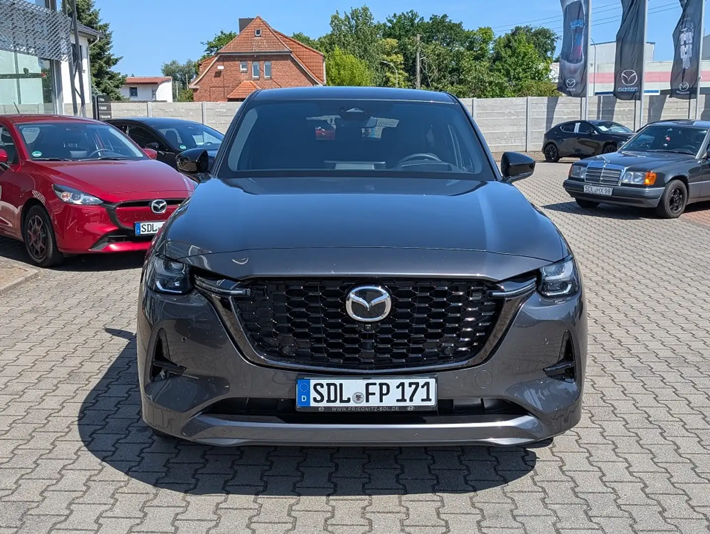 Mazda CX-60 3.3L e-SKYACTIV D 8AT AWD Homura Grau - 2