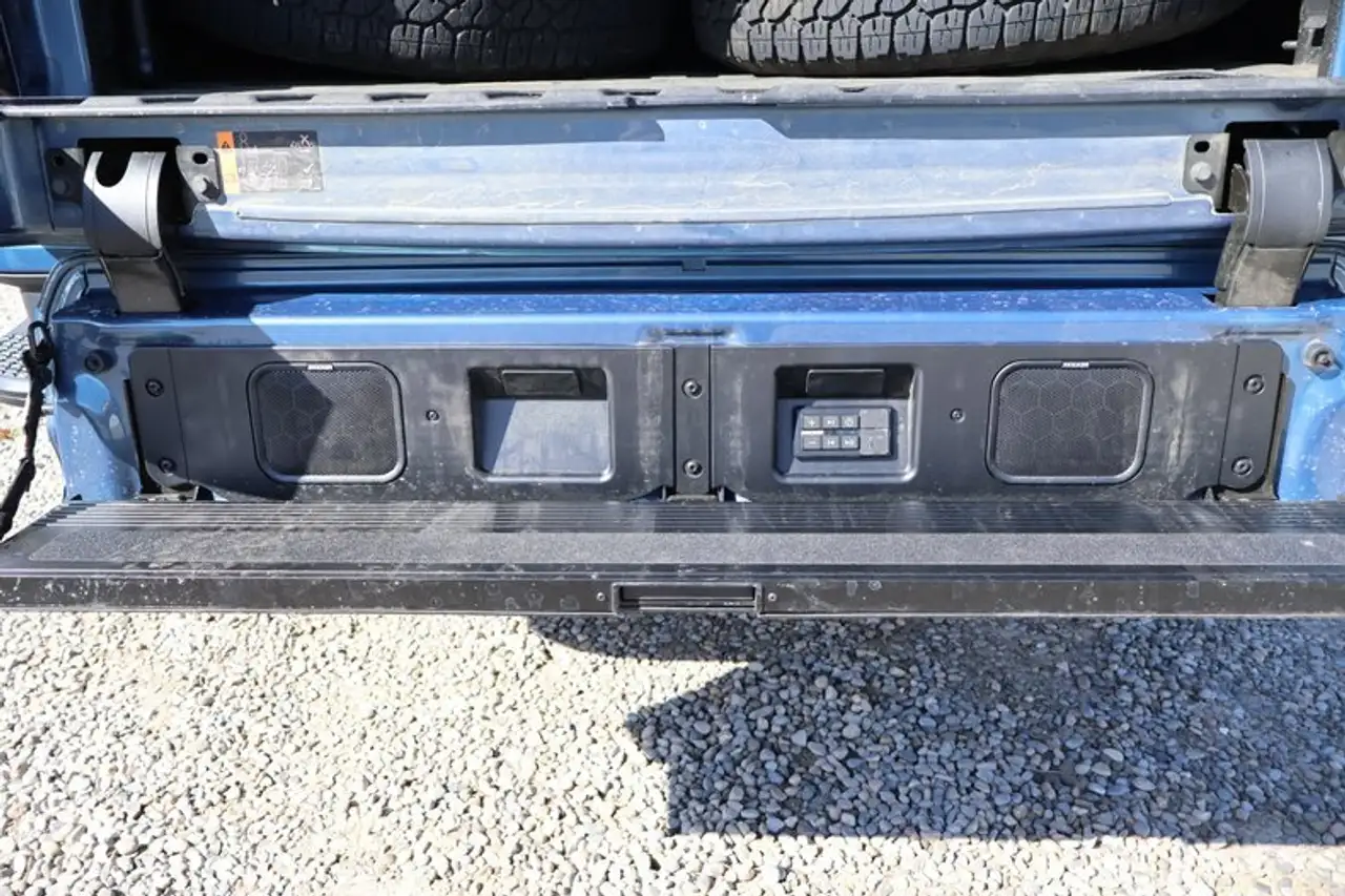 GMC Sierra 3500HD снимка GMC Sierra 3500HD