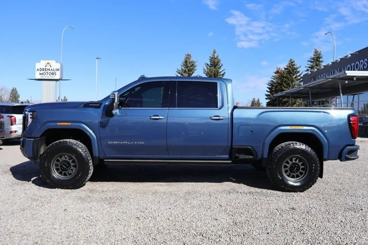 GMC Sierra 3500HD снимка GMC Sierra 3500HD