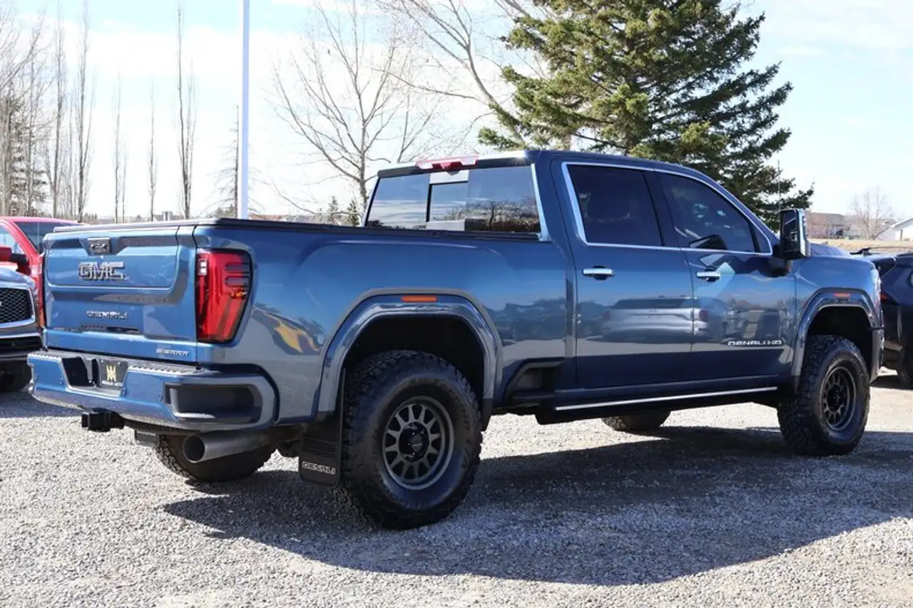 GMC Sierra 3500HD снимка GMC Sierra 3500HD