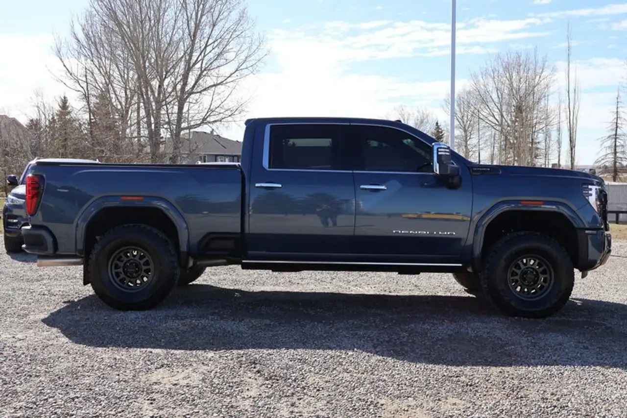 GMC Sierra 3500HD снимка GMC Sierra 3500HD