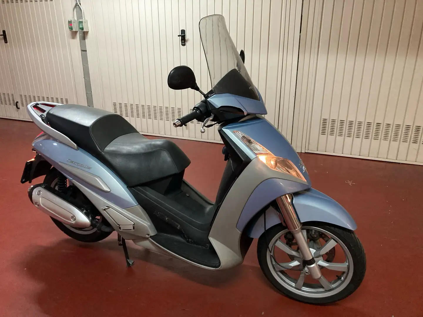 Peugeot Geopolis 250 Blue - 2