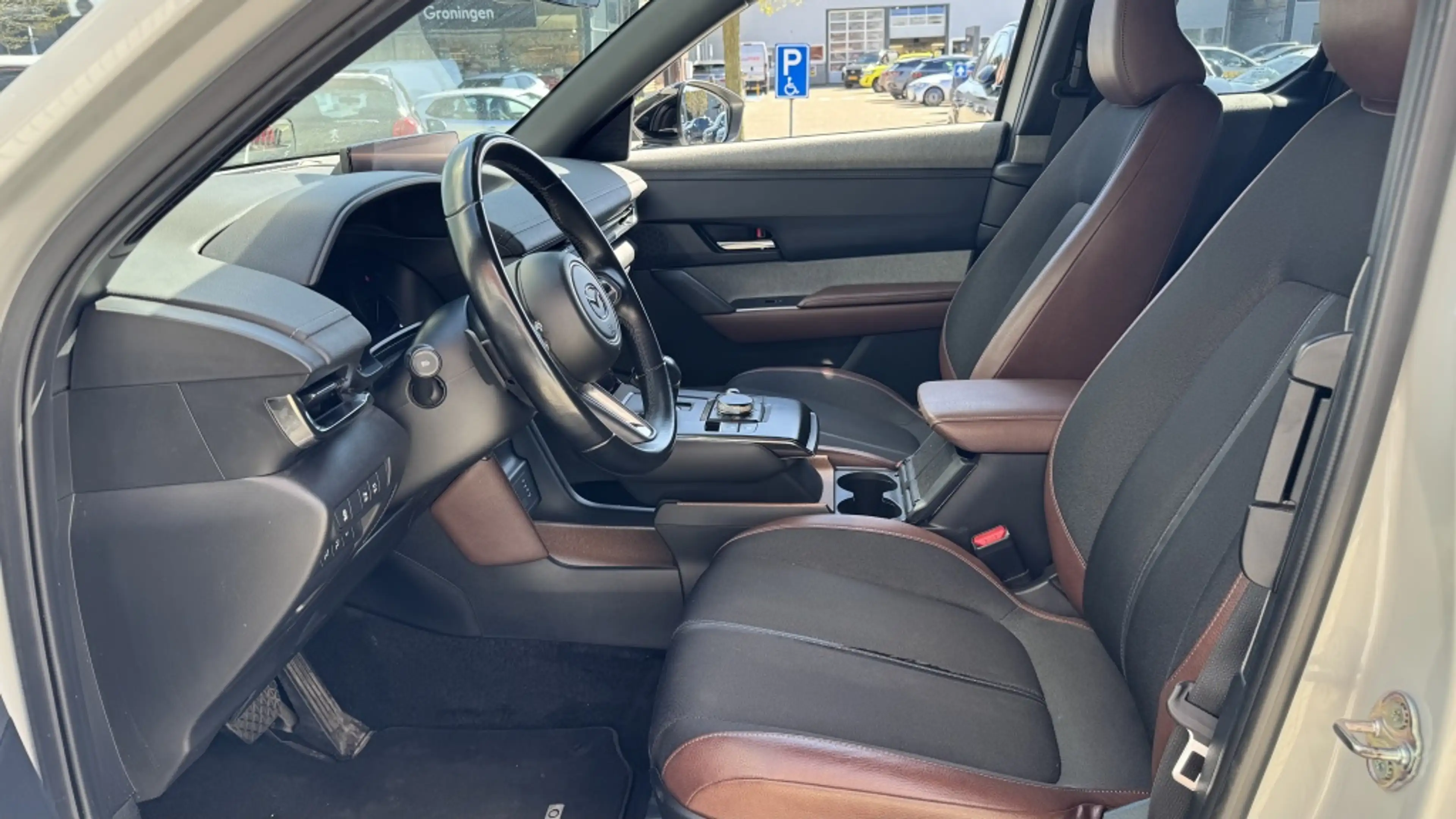 Mazda MX-30 e-SkyActiv 145 Comf. | HUD | Camera | Navi — photo 9