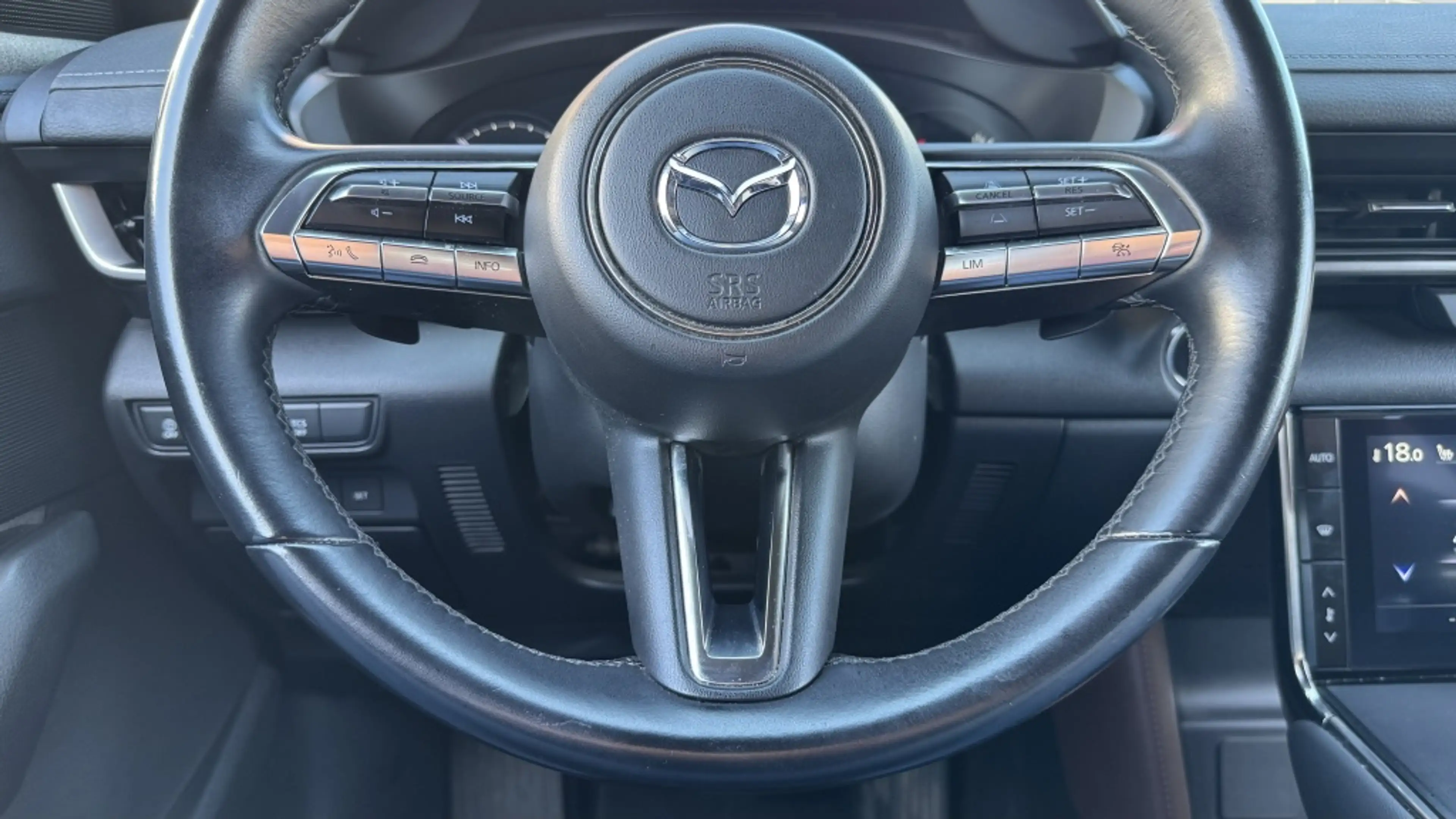 Mazda MX-30 e-SkyActiv 145 Comf. | HUD | Camera | Navi — photo 17