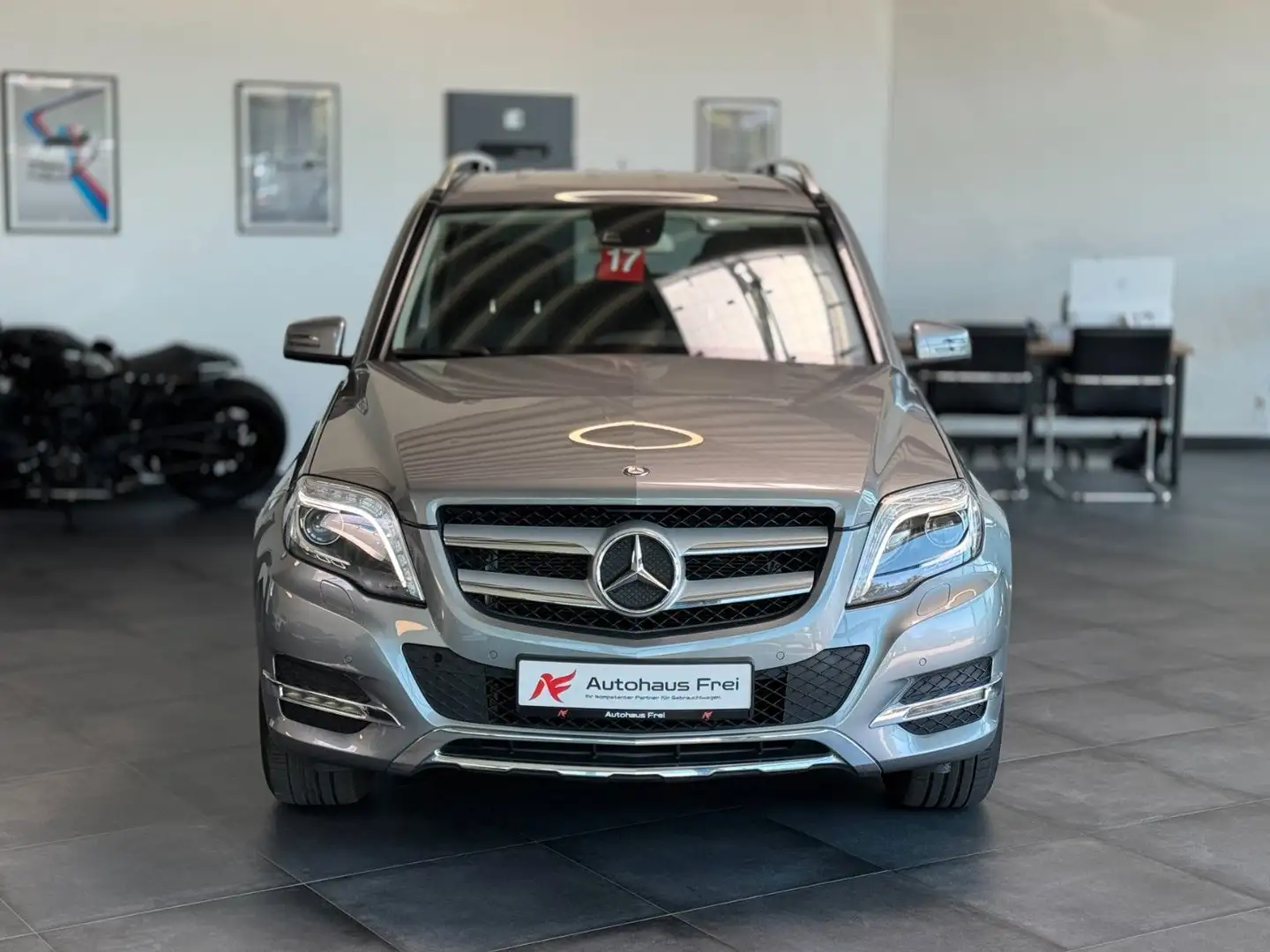 Mercedes-Benz GLK 350 4Matic V6 Premium*Kamera*Memory*AHK* Silber - 1