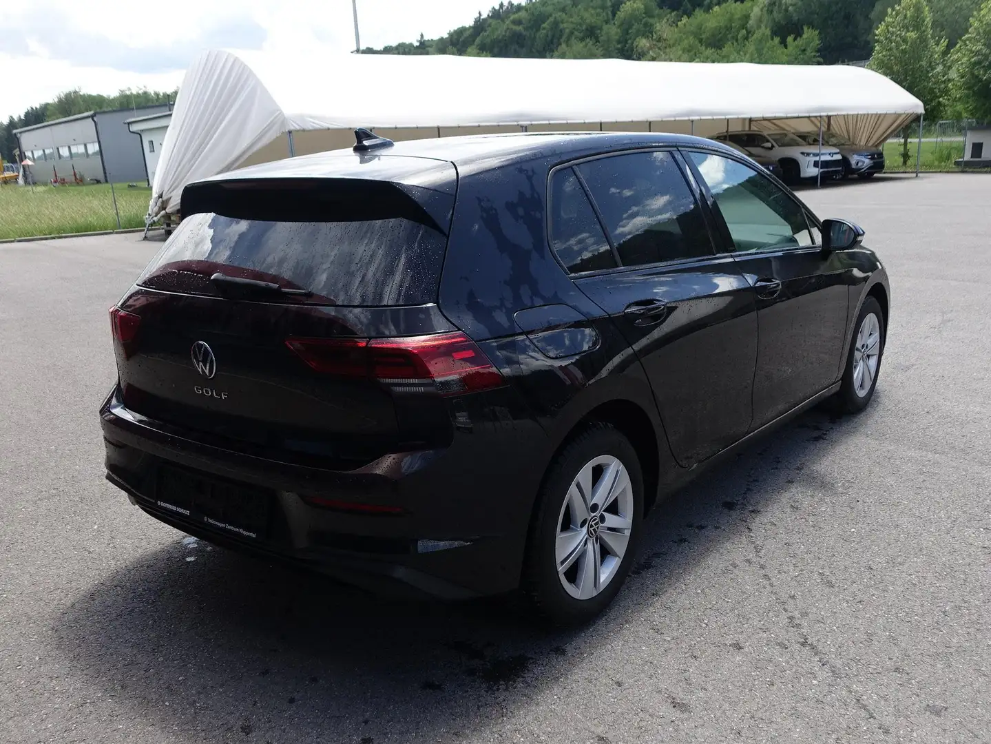 Volkswagen Golf Life Schwarz - 2
