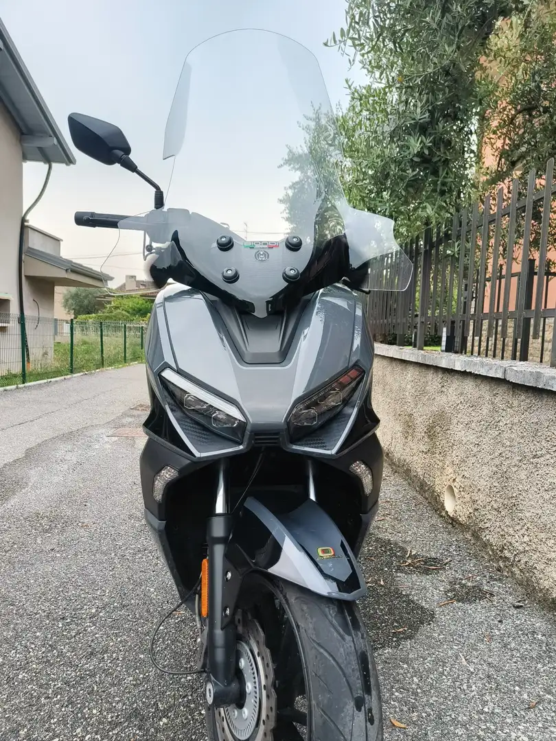 KL Motors Brera 300 Grigio - 1