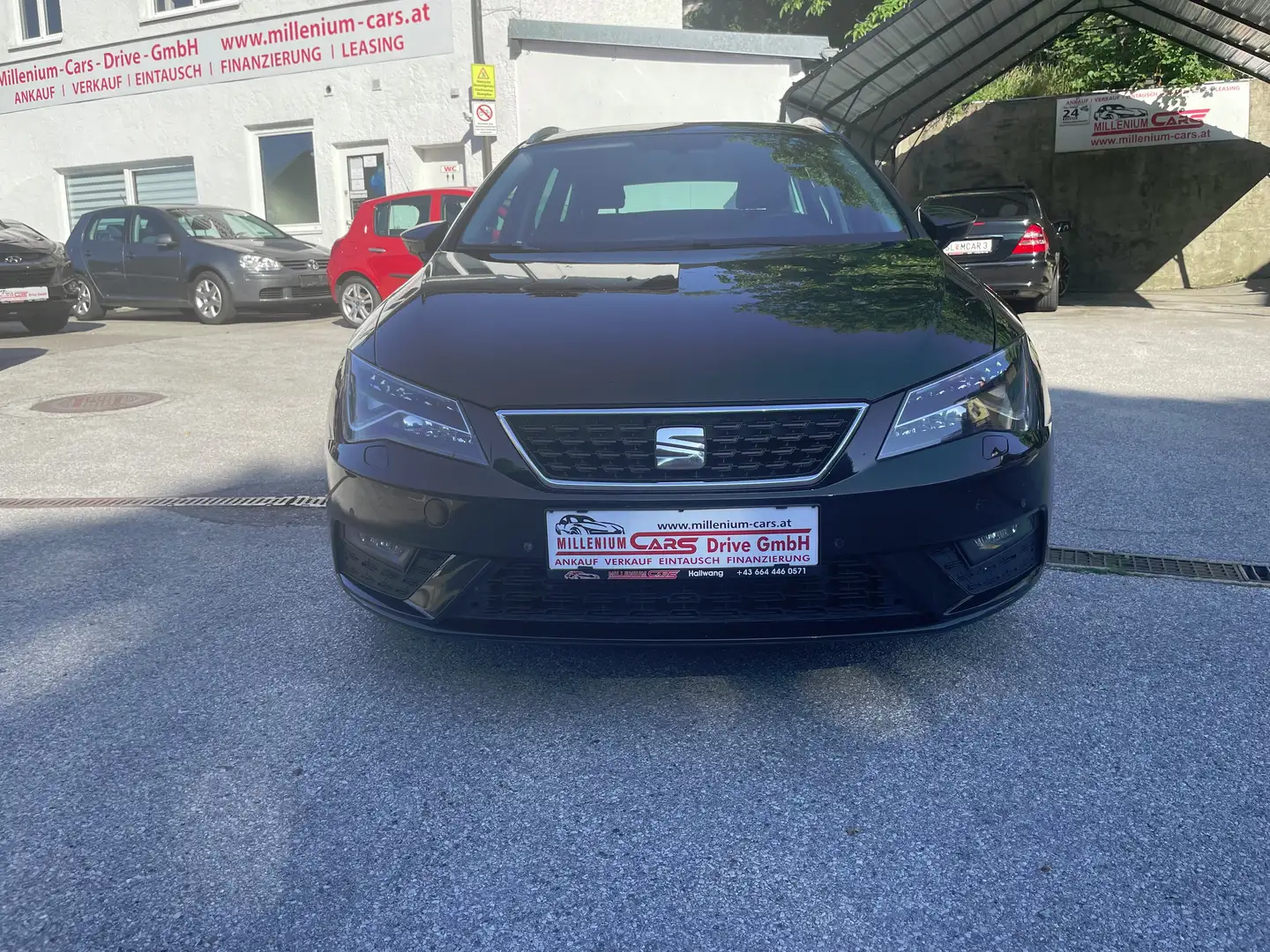 SEAT Leon Style Schwarz - 2