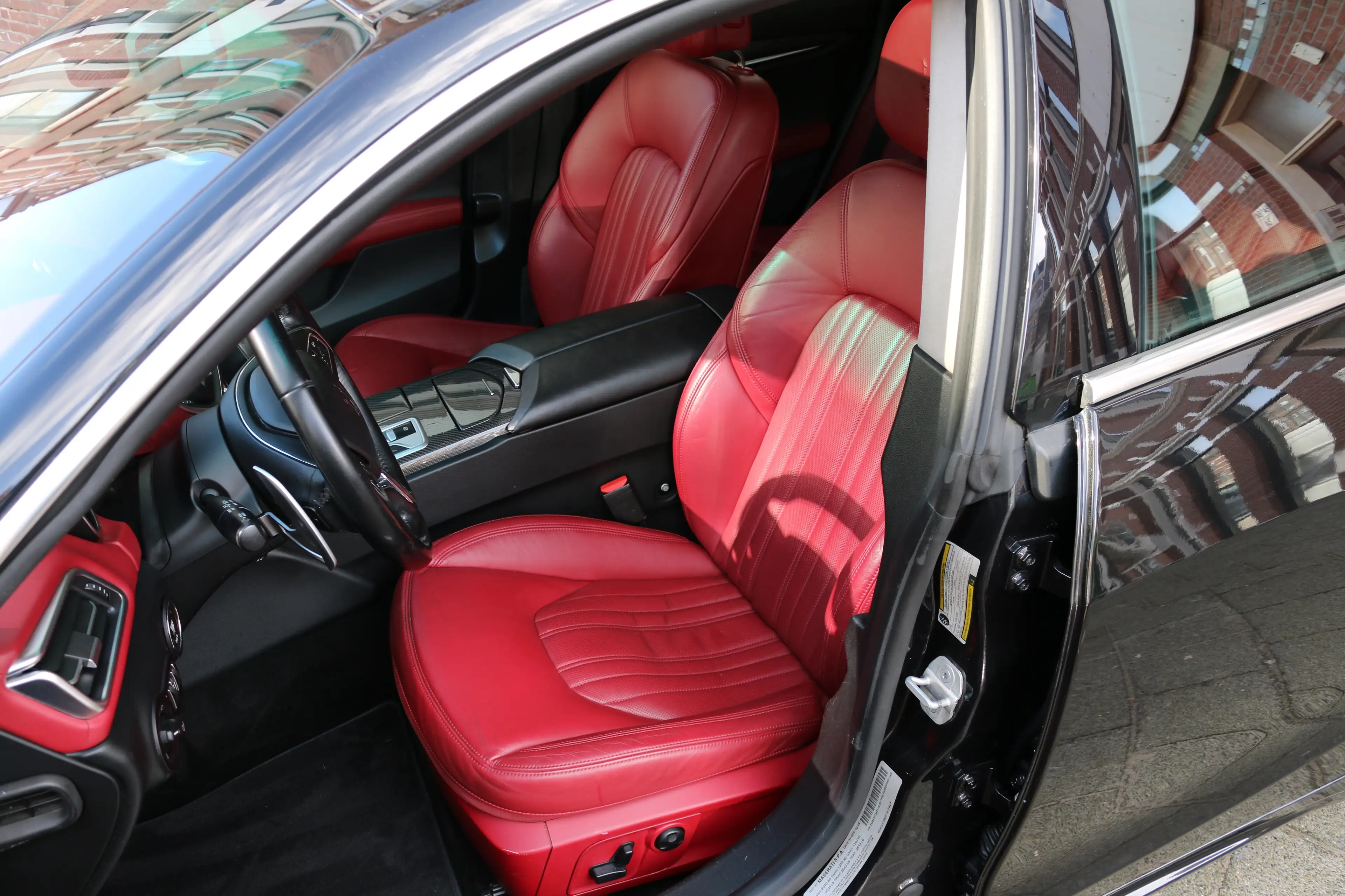 Maserati Ghibli 3.0 Biturbo S Q4 — photo 3