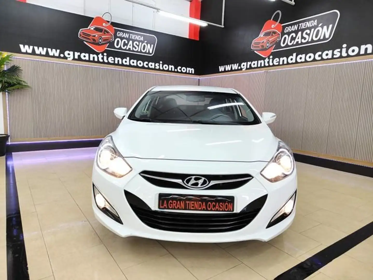 Hyundai i40 1.7CRDI GLS Bluedrive Blanco - 2