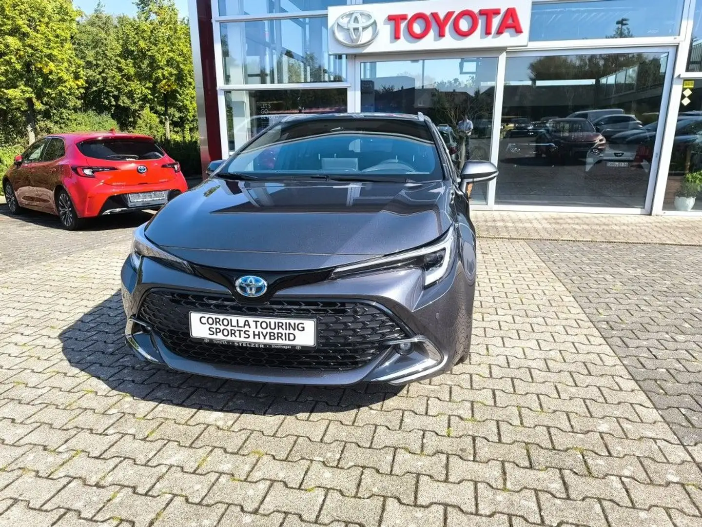 Toyota Corolla 2.0 Hybrid Touring Sports Team Deutschland Gris - 1