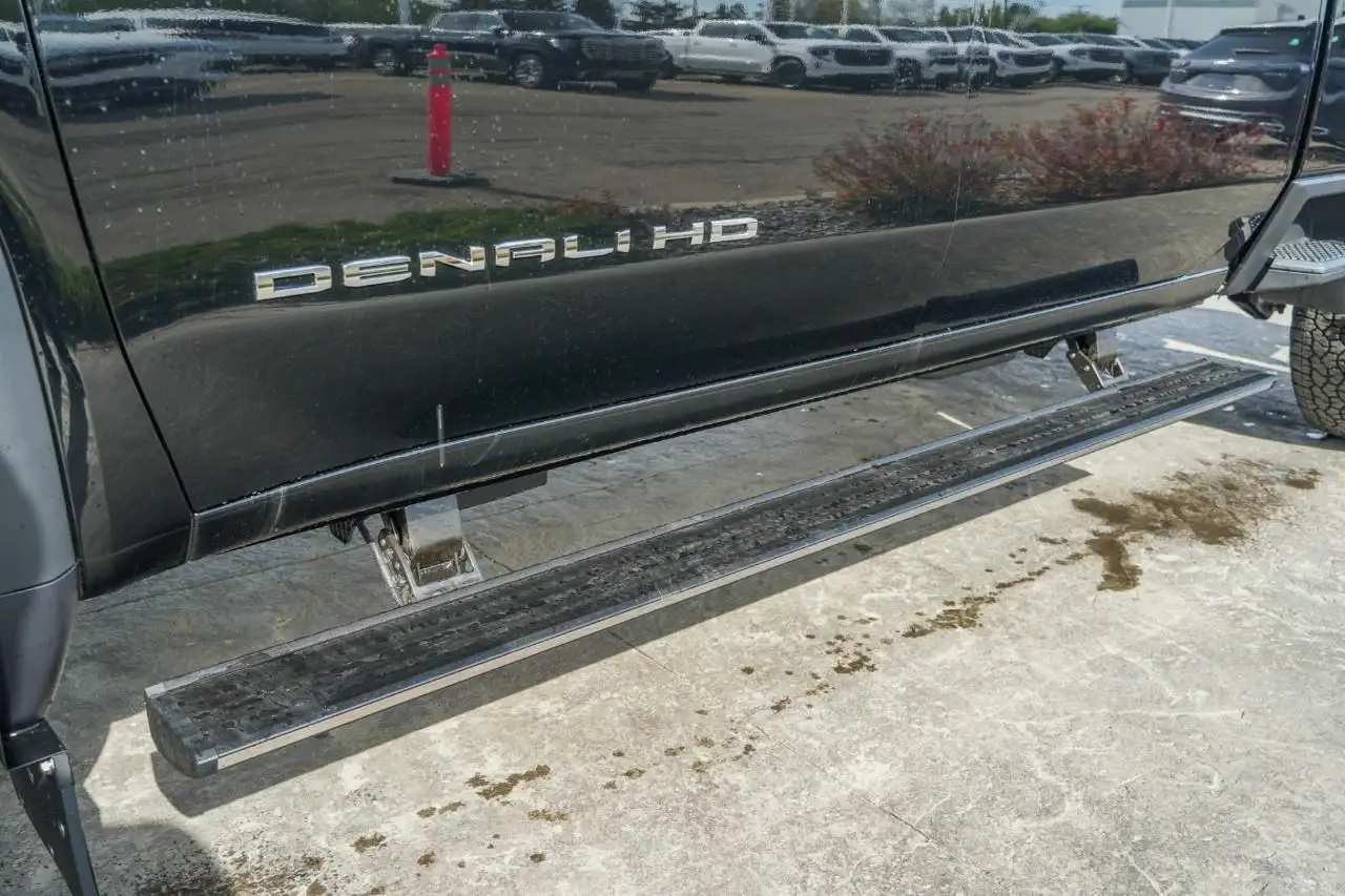 GMC Sierra 3500HD снимка GMC Sierra 3500HD