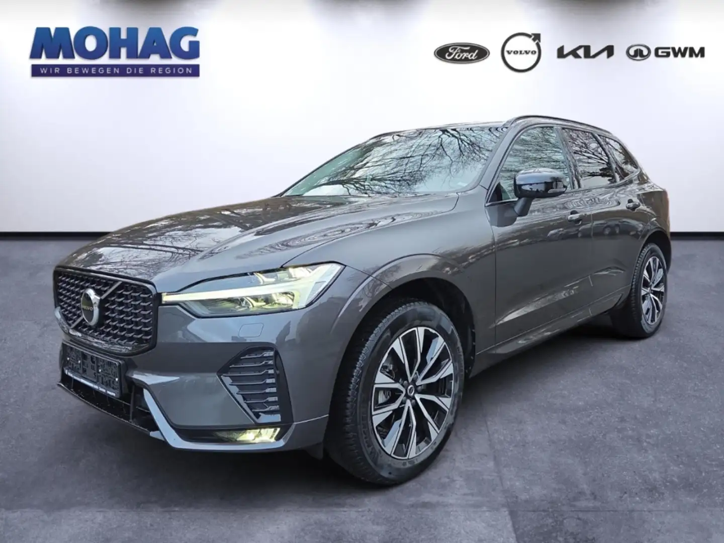 Volvo XC60 B4 B Plus Dark 2WD Standheizung ACC Harman Kardon Grigio - 1