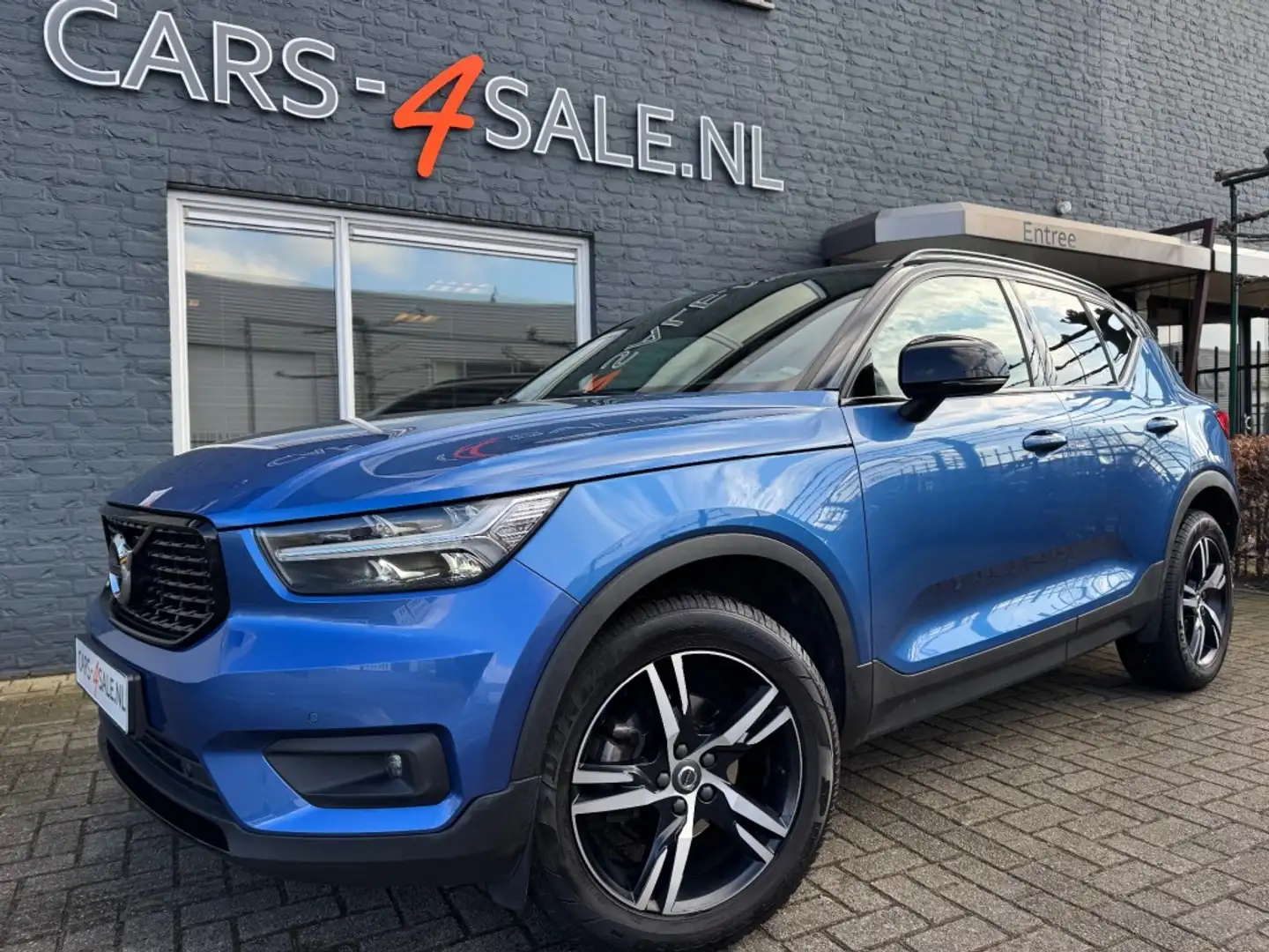 Volvo XC40 1.5 T3 R-Design + D-glas + Harman Kardon Sound + 1 Blauw - 1