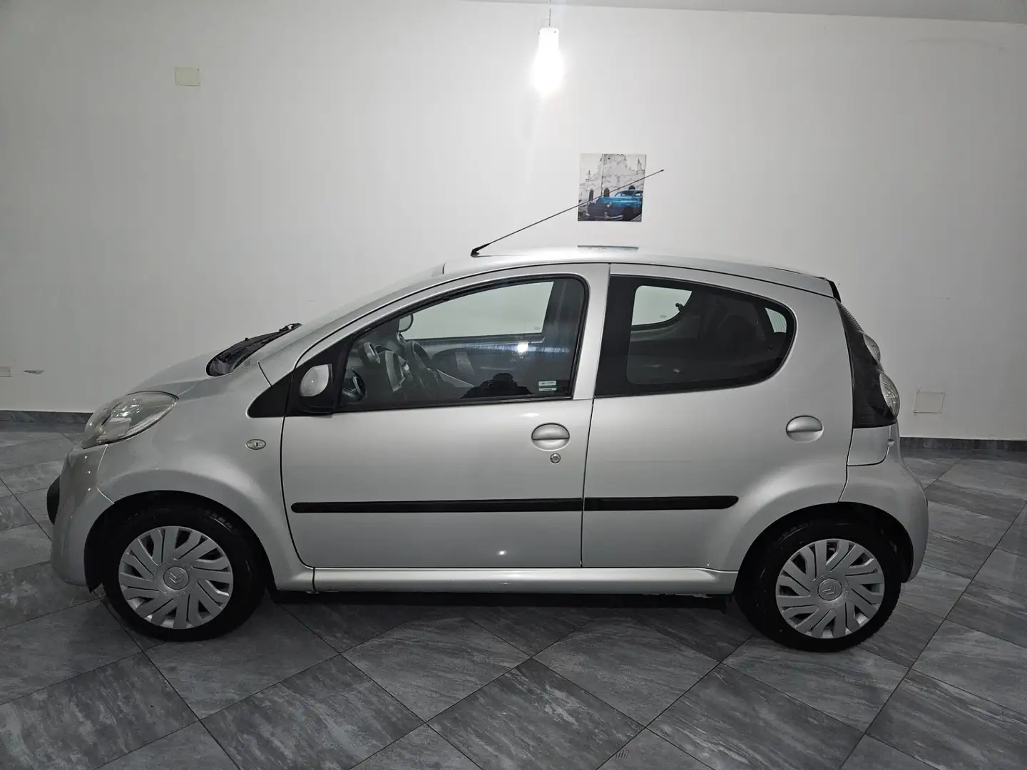 Citroen C1 1.0 5 porte AMIC1 Grigio - 2