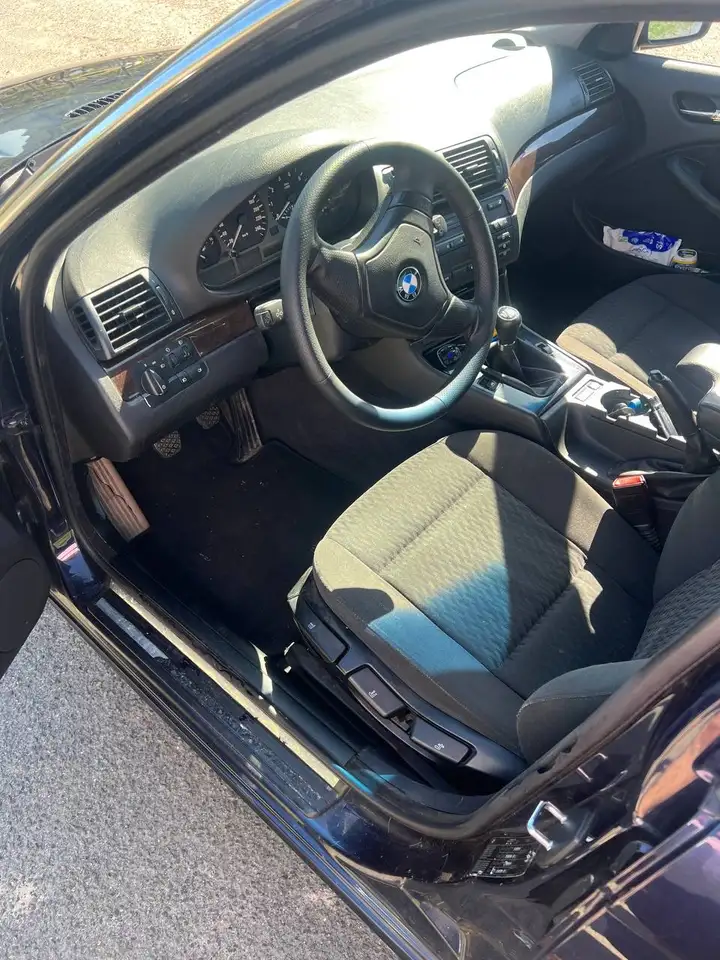 BMW 320i, foto 5