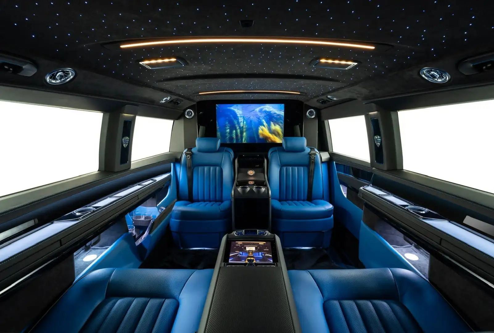Mercedes-Benz V 250 Extra Long Super VIP Van by EMPYREAN Schwarz - 2