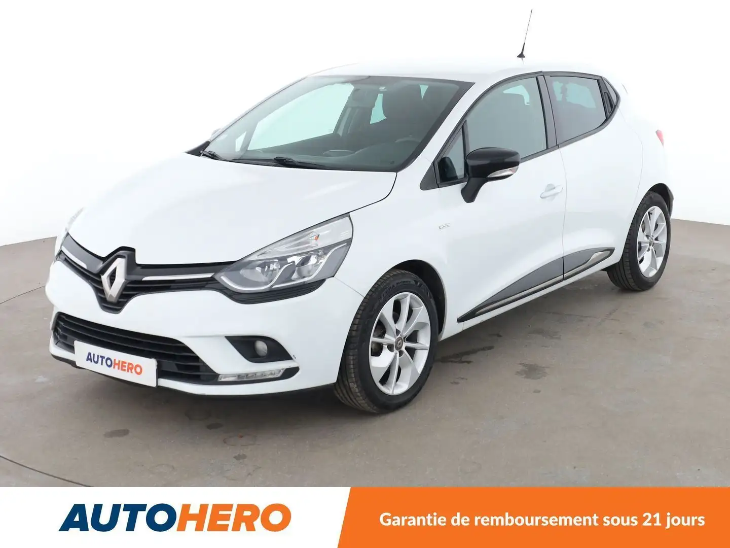 Renault Clio 1.2 Limited Blanc - 1