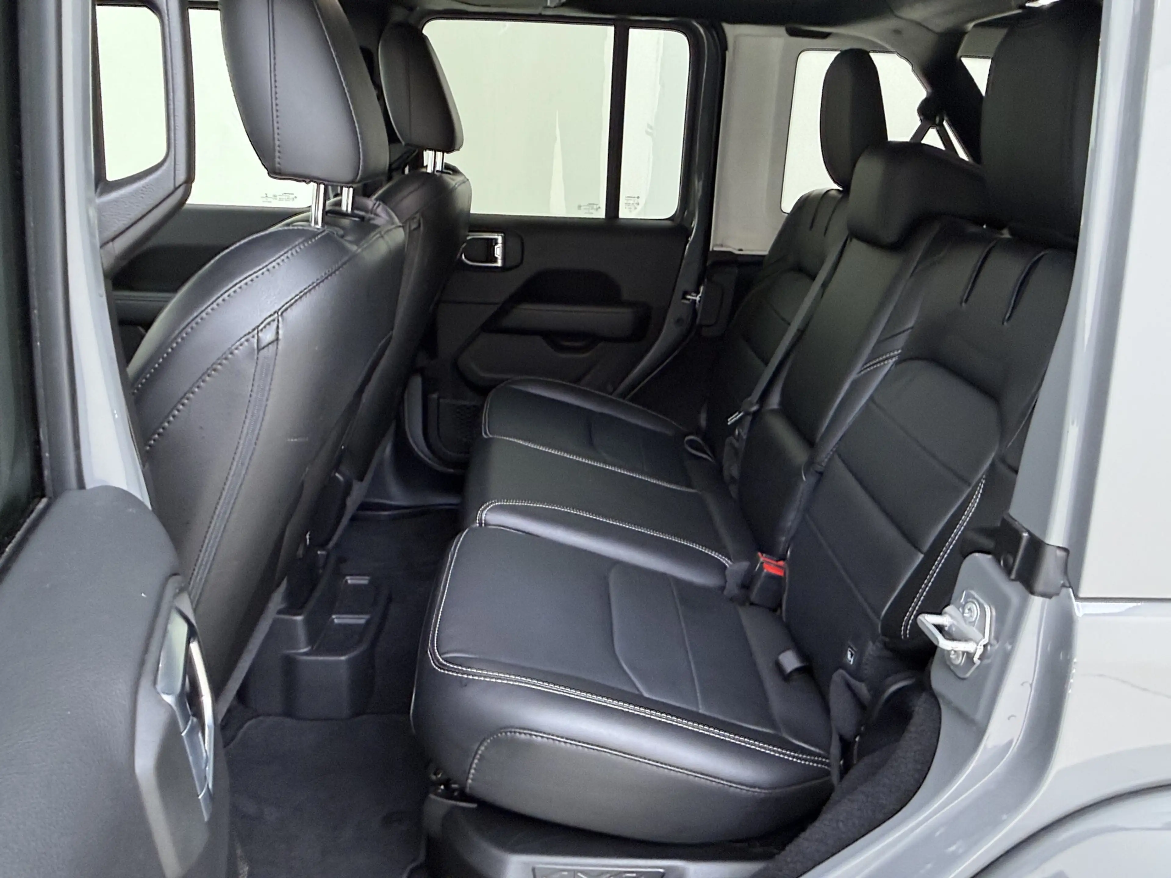 Jeep Wrangler Unlimited 4xe 380 PHEV Sahara | Camera | Leder | N — photo 12