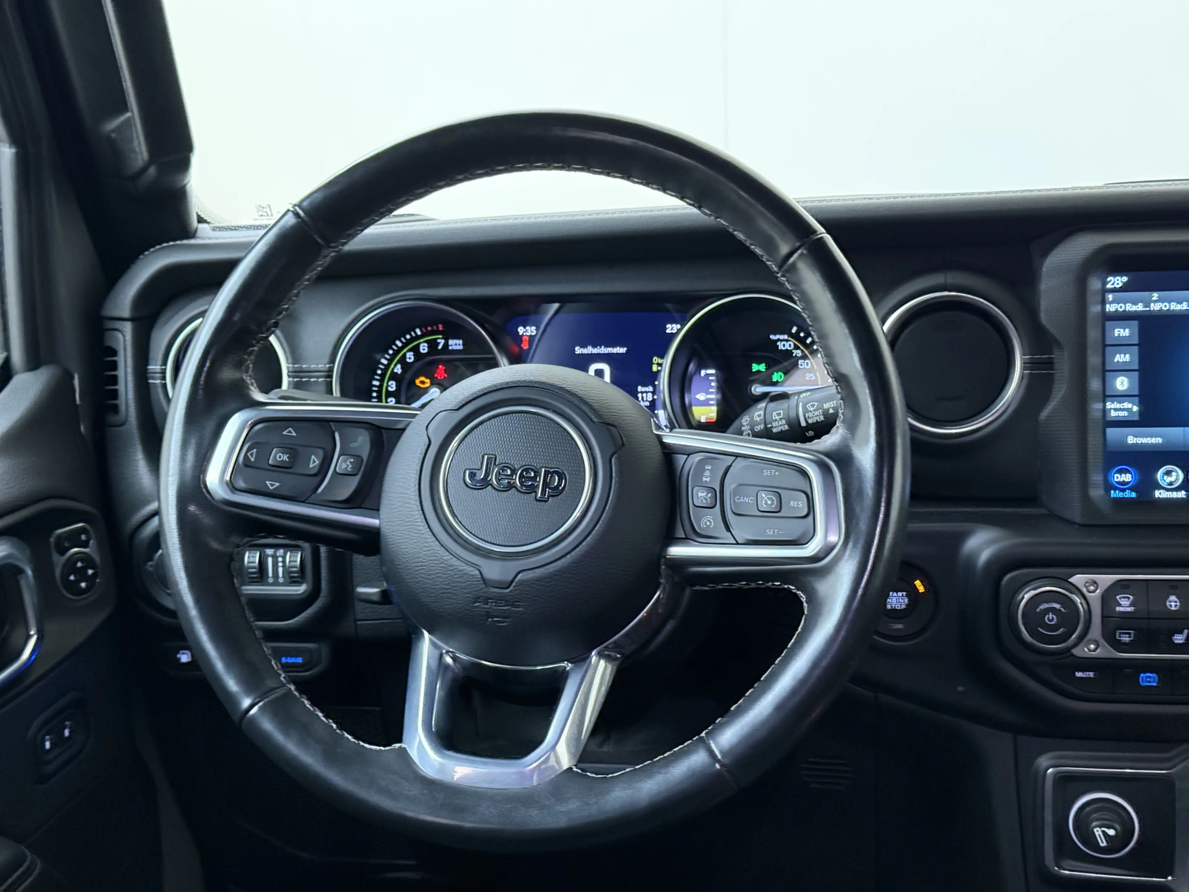 Jeep Wrangler Unlimited 4xe 380 PHEV Sahara | Camera | Leder | N — photo 6