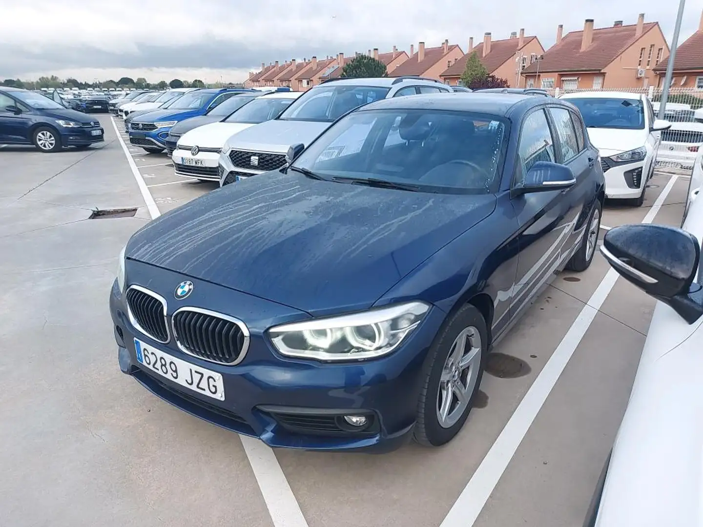 BMW 116 116d Azul - 1