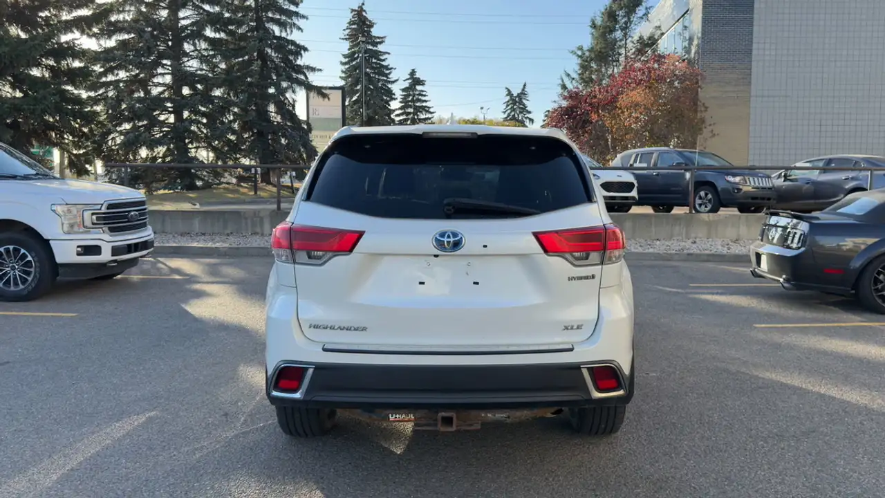Toyota Highlander снимка Toyota Highlander