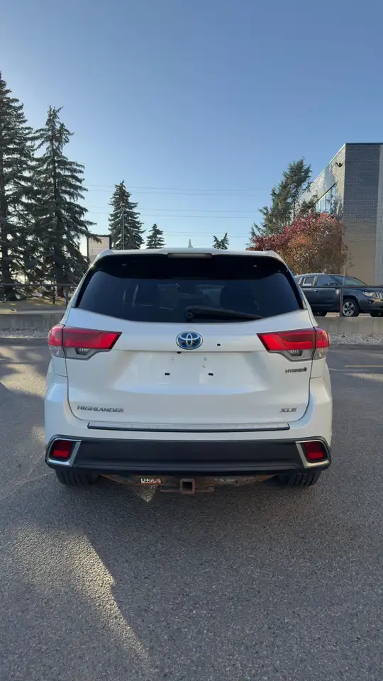 Toyota Highlander снимка Toyota Highlander