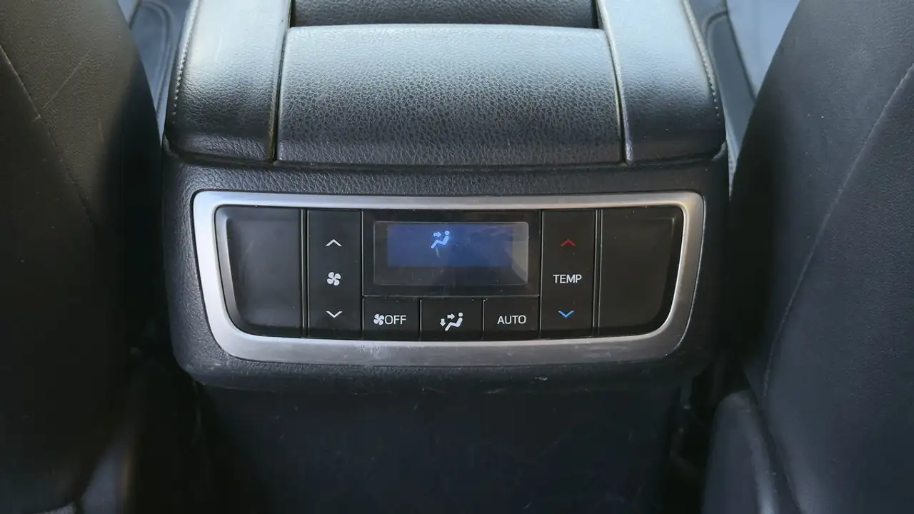 Toyota Highlander снимка Toyota Highlander