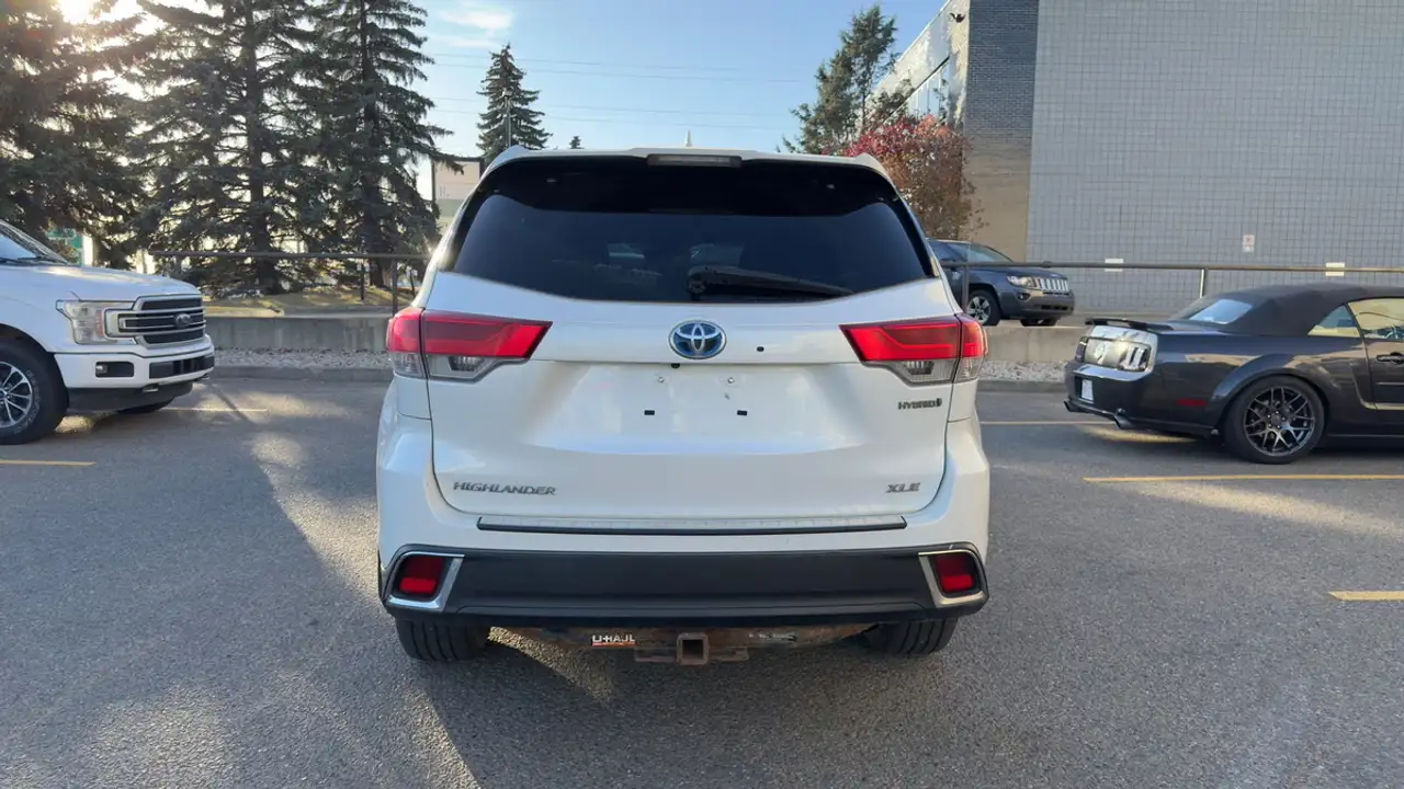 Toyota Highlander снимка Toyota Highlander