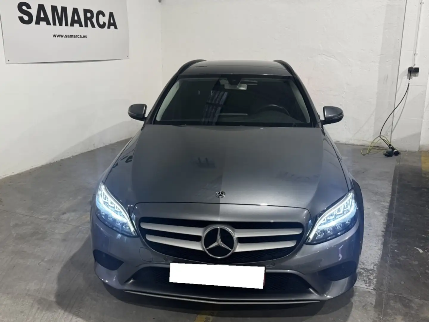 Mercedes-Benz MERCEDES-BENZ Clase C Familiar  Manual de 5 Puerta Gri - 2